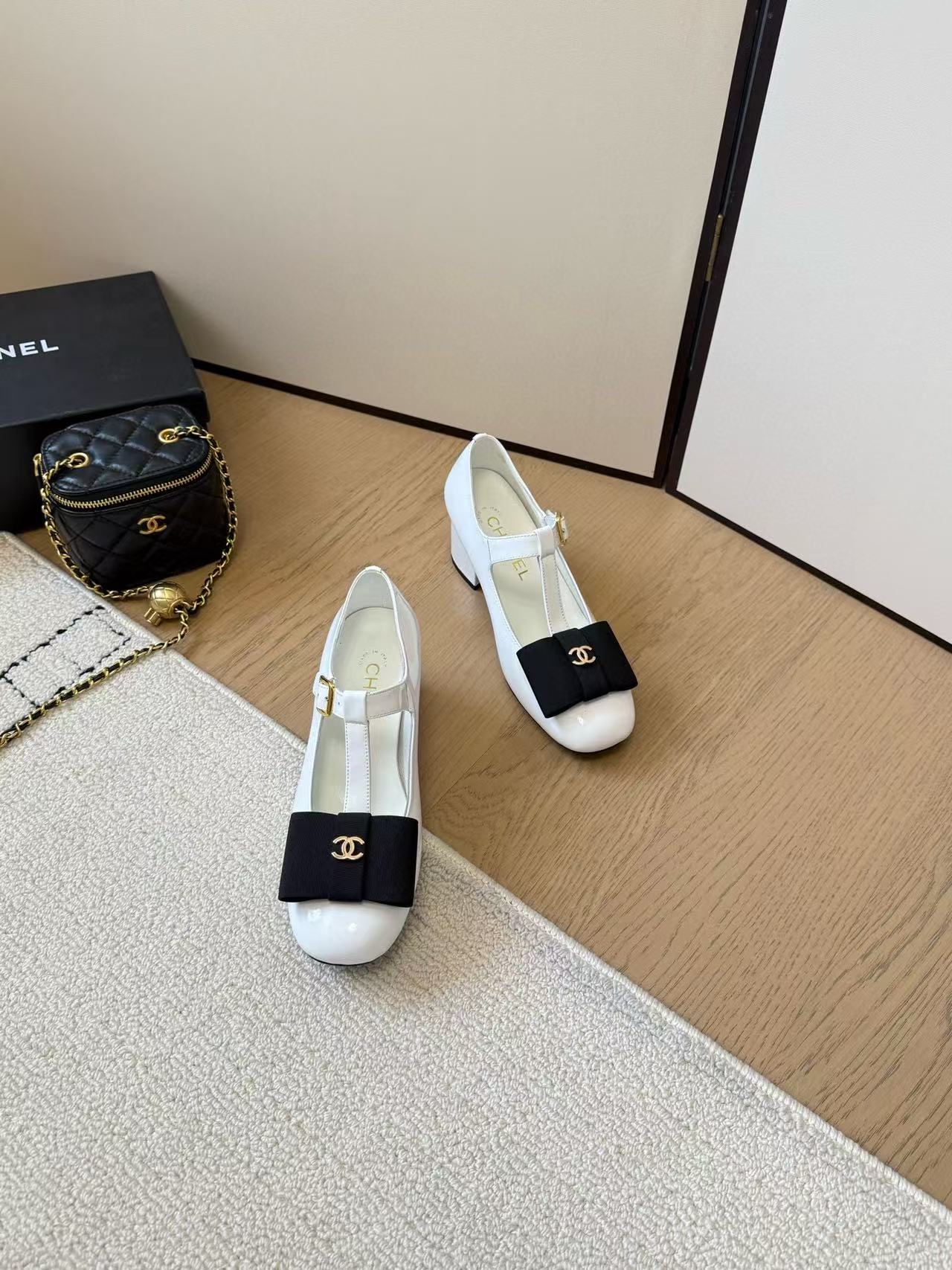 CHANE1 高品質ダブルCロゴハイヒール【50％割引+送料無料】