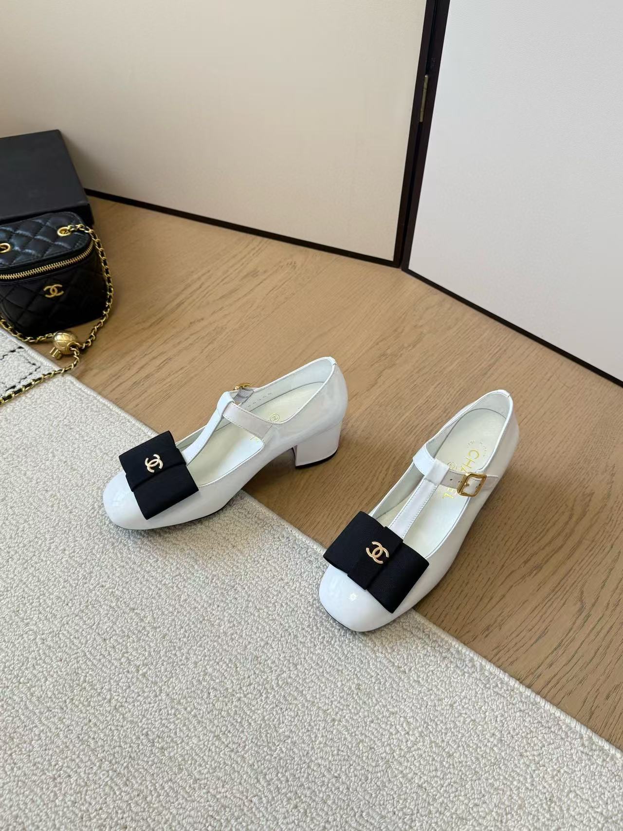 CHANE1 高品質ダブルCロゴハイヒール【50％割引+送料無料】