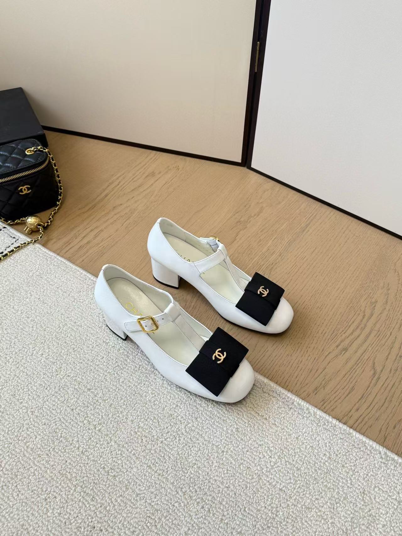 CHANE1 高品質ダブルCロゴハイヒール【50％割引+送料無料】