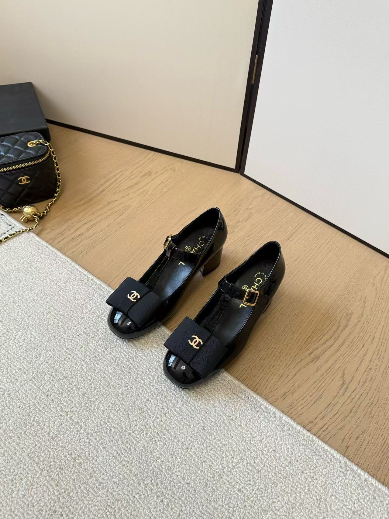 CHANE1 高品質ダブルCロゴハイヒール【50％割引+送料無料】