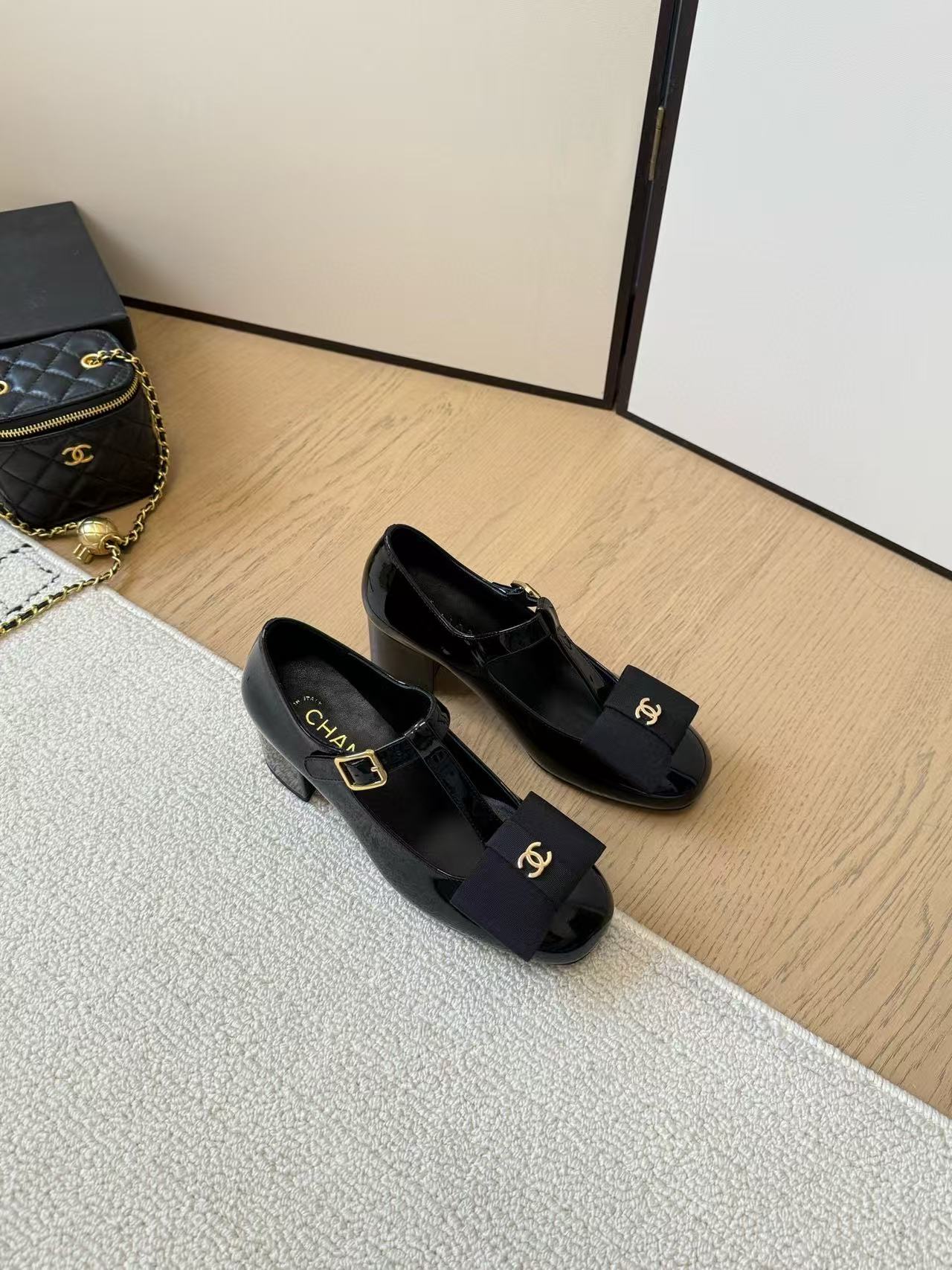 CHANE1 高品質ダブルCロゴハイヒール【50％割引+送料無料】