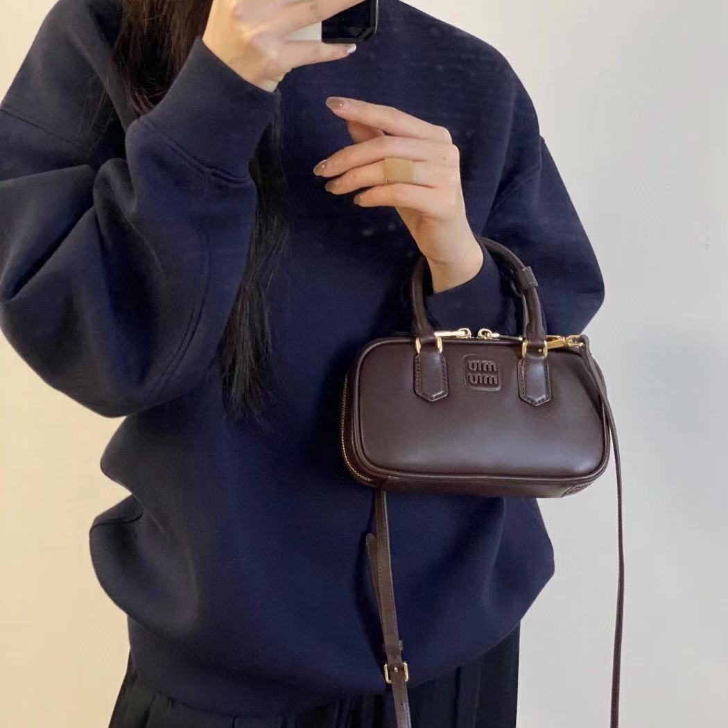 M1UM1U 牛革ボウリングバッグ【50％割引+送料無料】