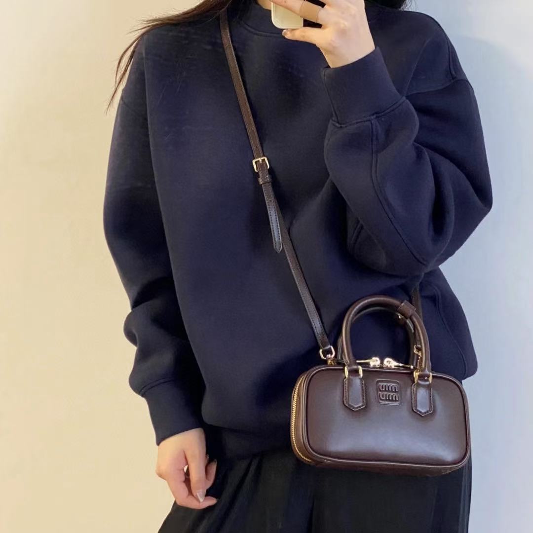 M1UM1U 牛革ボウリングバッグ【50％割引+送料無料】