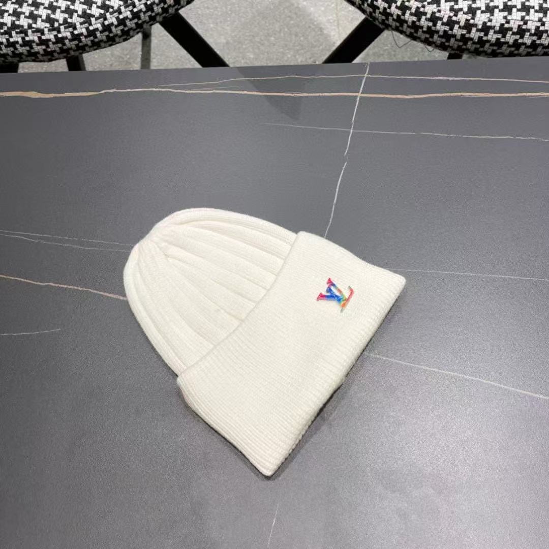 LVシンプルロゴニット帽【50％割引+送料無料】