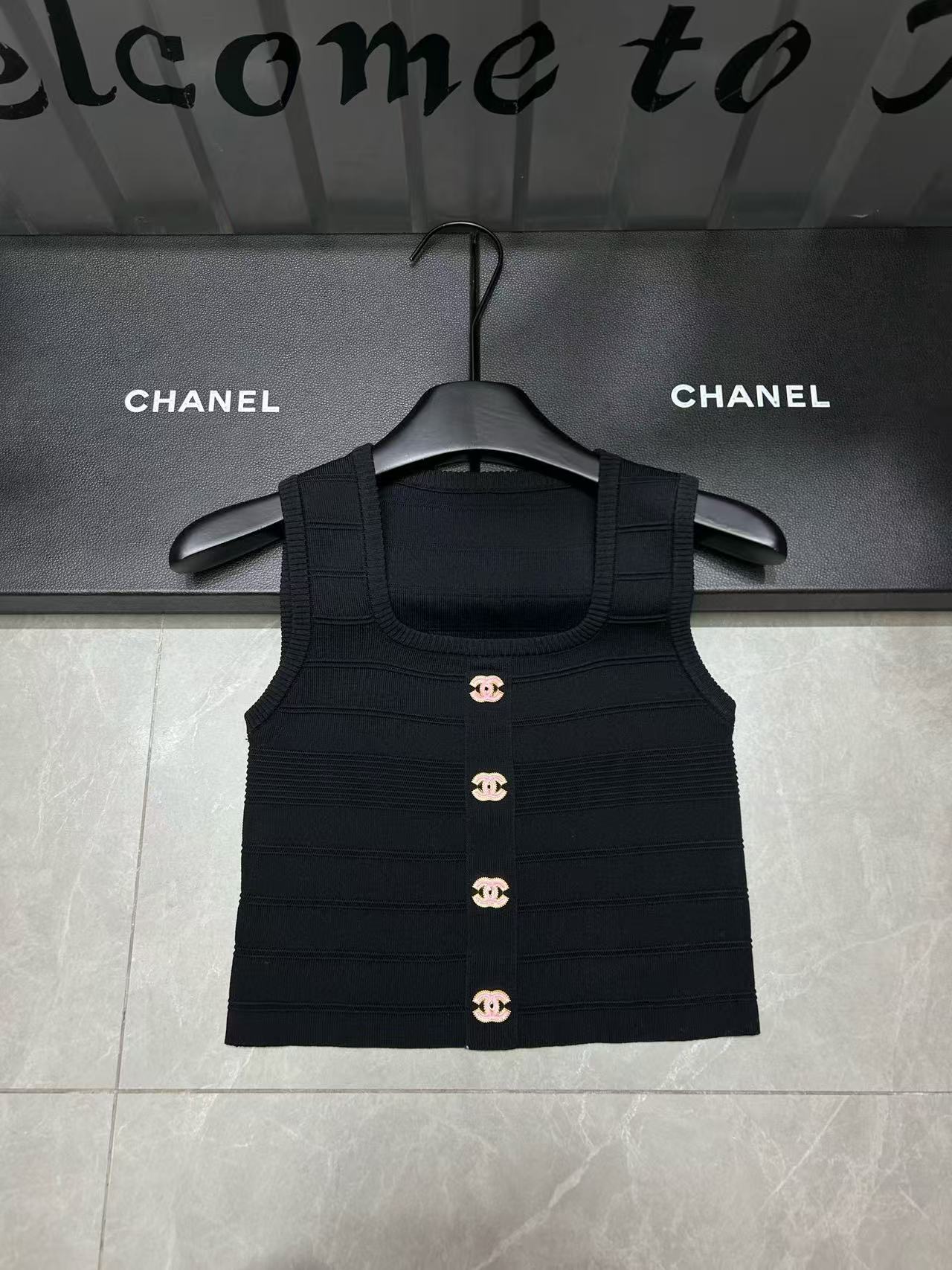 CHANE1 ピンクボタンニットベスト【 50％割引+送料無料】