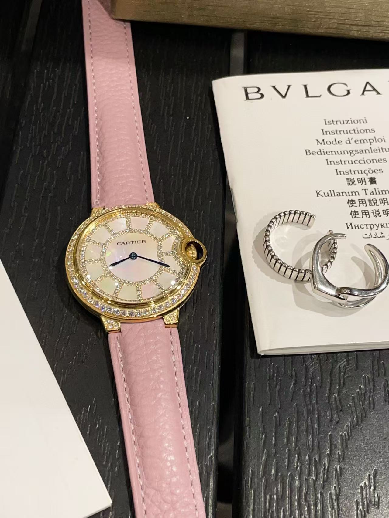 CART1ERブルーバルーンダイヤモンドレディースウォッチ【50％割引+送料無料】