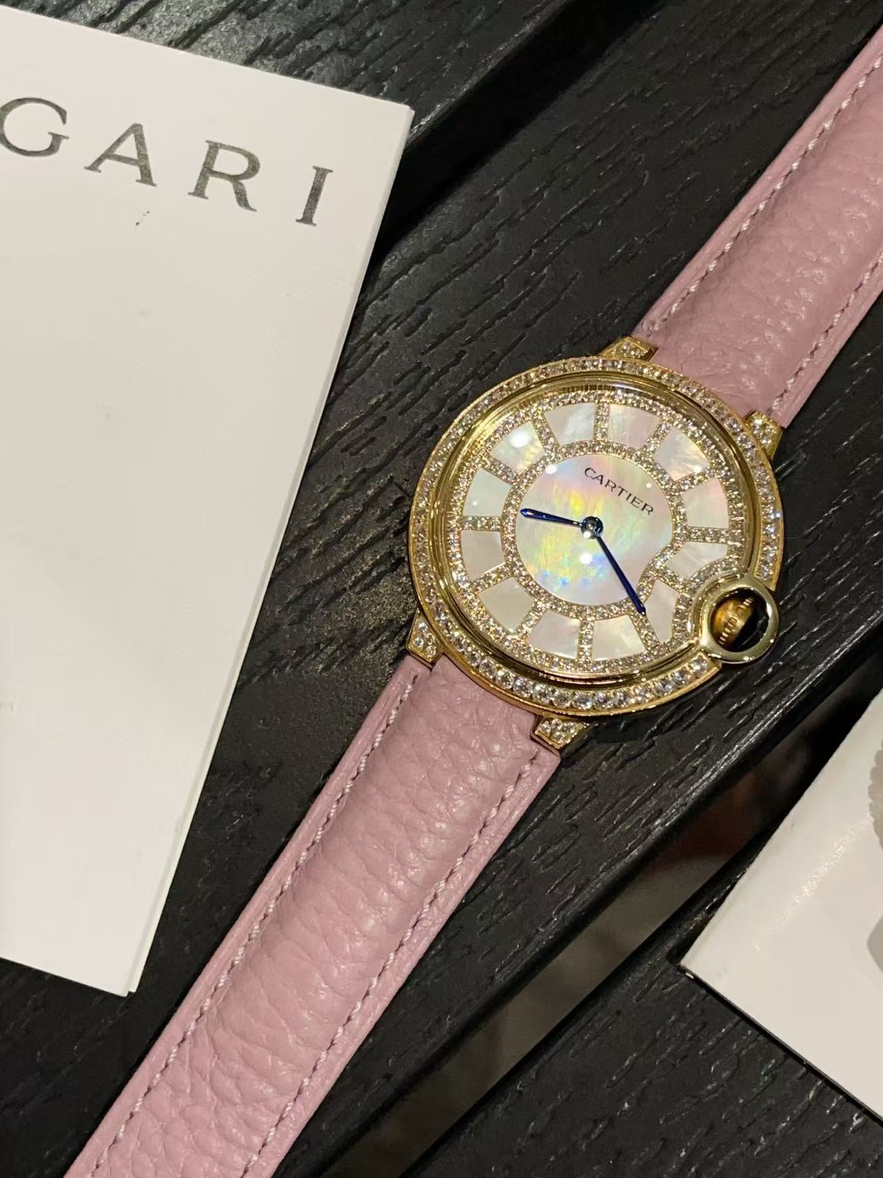 CART1ERブルーバルーンダイヤモンドレディースウォッチ【50％割引+送料無料】