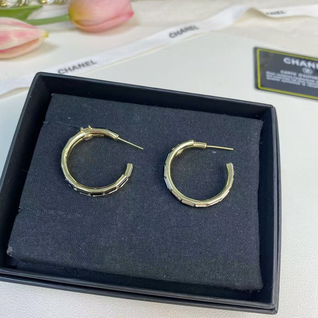 CHANE1 ブラック＆ホワイト スクエア ダイヤモンド イヤリング【 50％割引+送料無料】