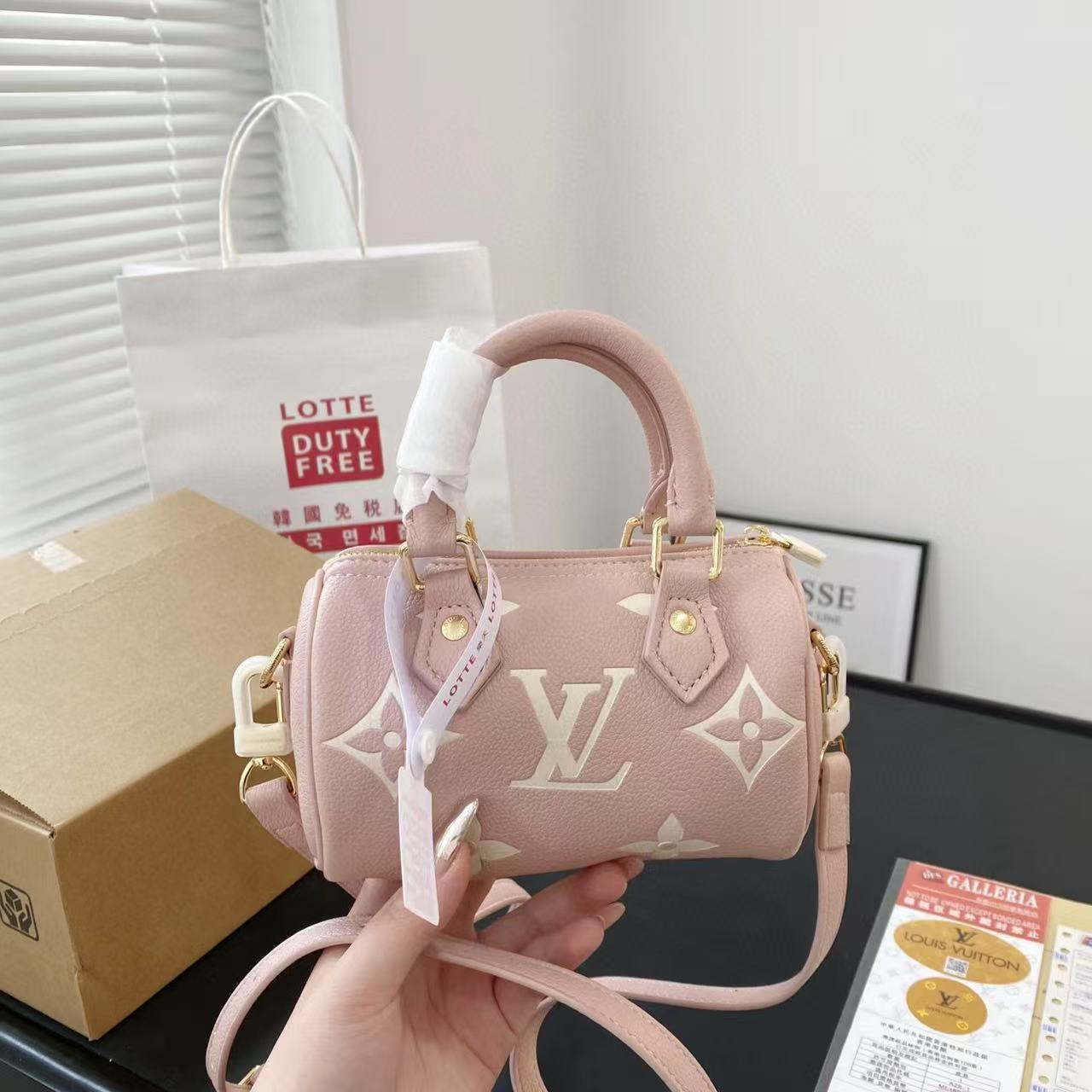 LV Speedy Nanoハンドバッグ【 50％割引+送料無料】