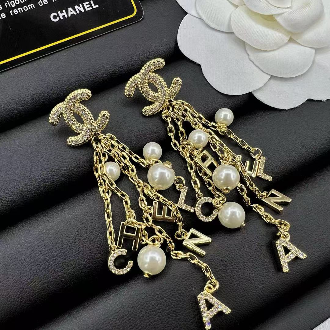 CHANE1 タッセルパールイヤリング【 50％割引+送料無料】