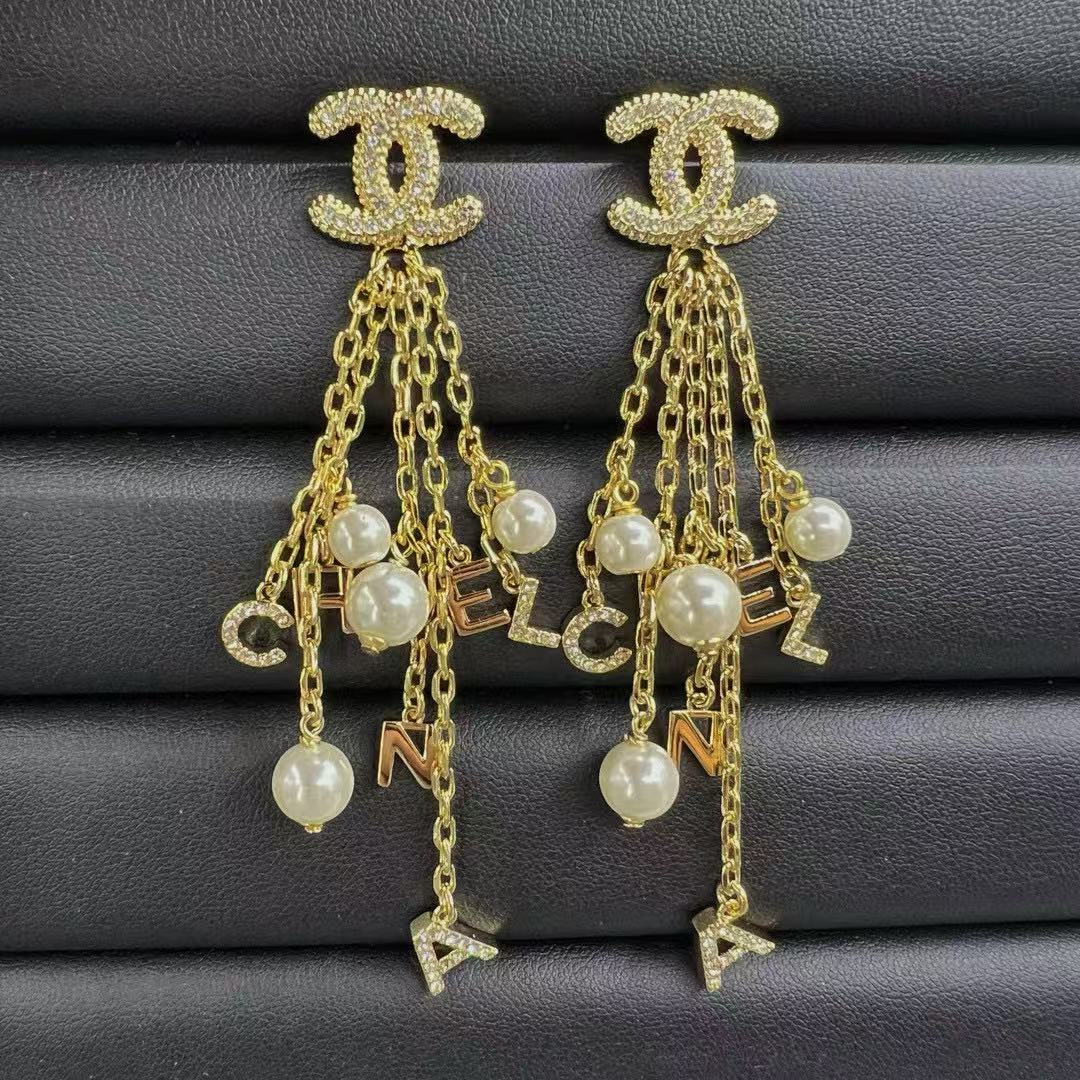 CHANE1 タッセルパールイヤリング【 50％割引+送料無料】
