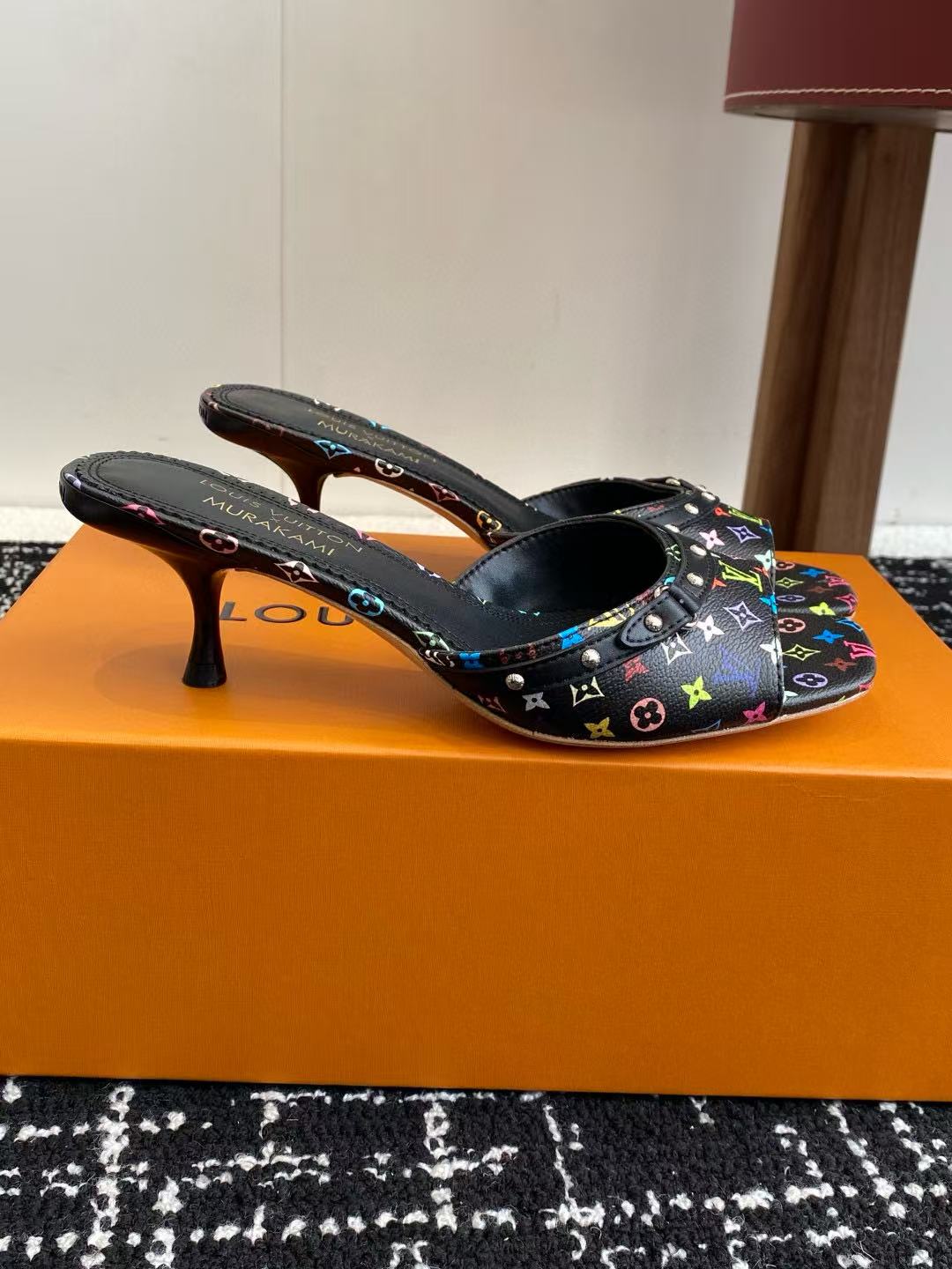 LV 高品質プリントローヒール【50％割引+送料無料】