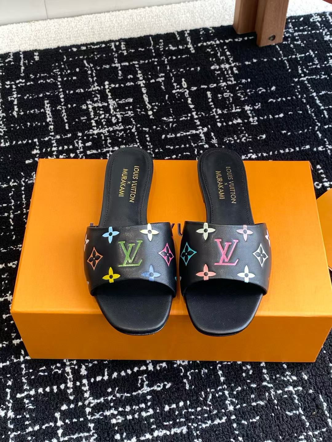 LV 高品質四つ葉のクローバーシープスキンスリッパ【50％割引+送料無料】