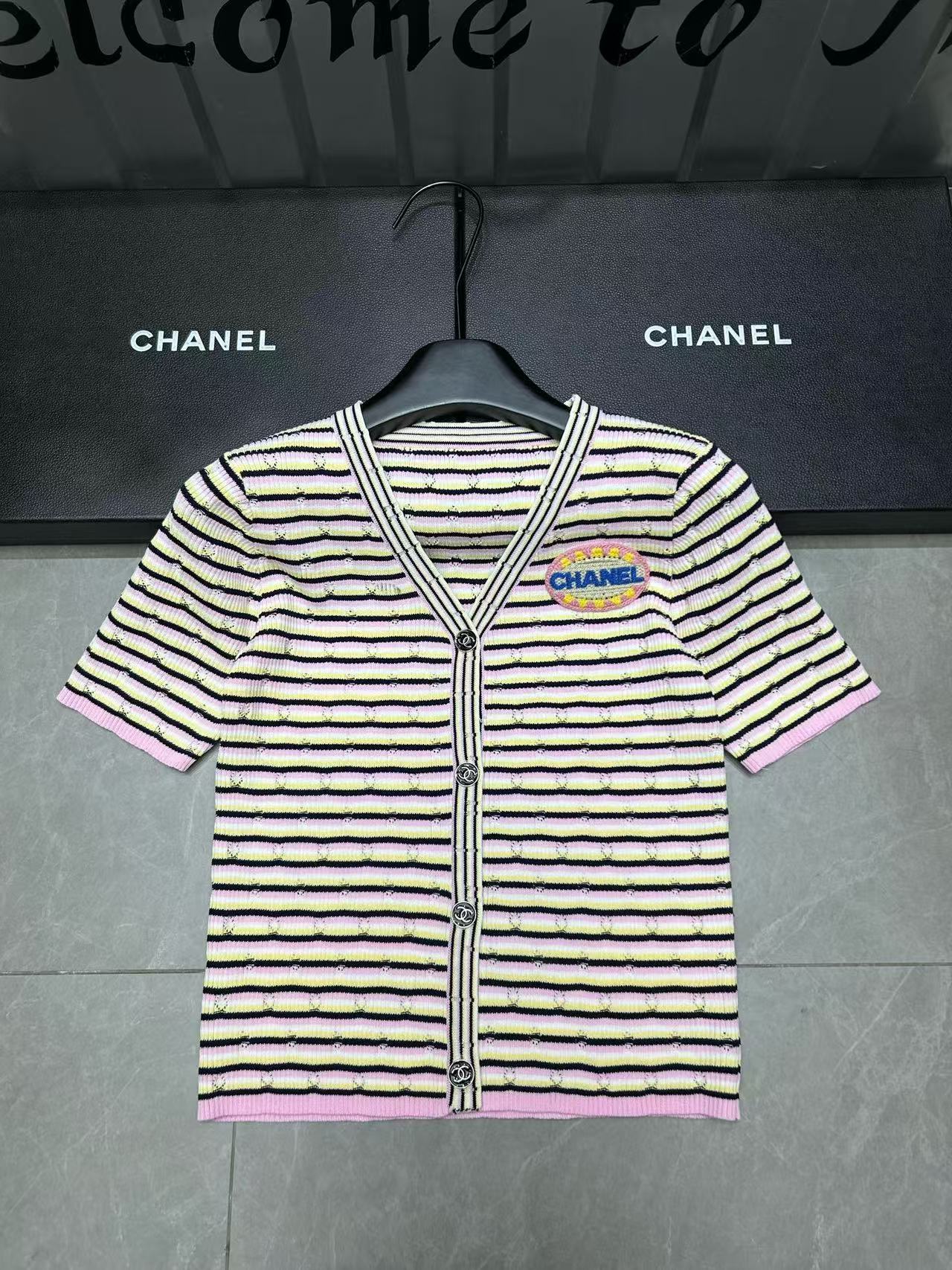 CHANE1 Vネックストライプセーター【 50％割引+送料無料】