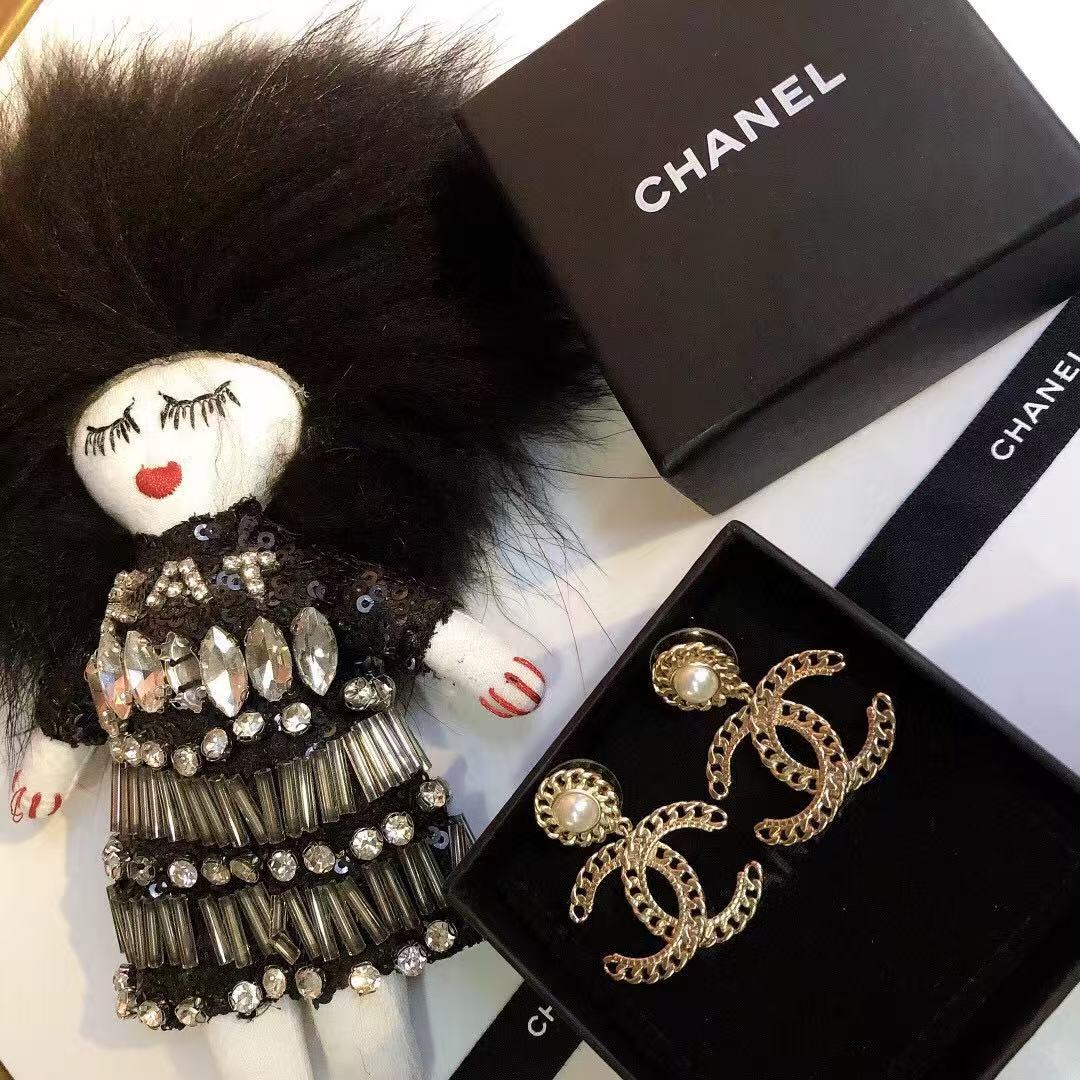 CHANE1 ダブル C パール中空スタッド ピアス【 50％割引+送料無料】