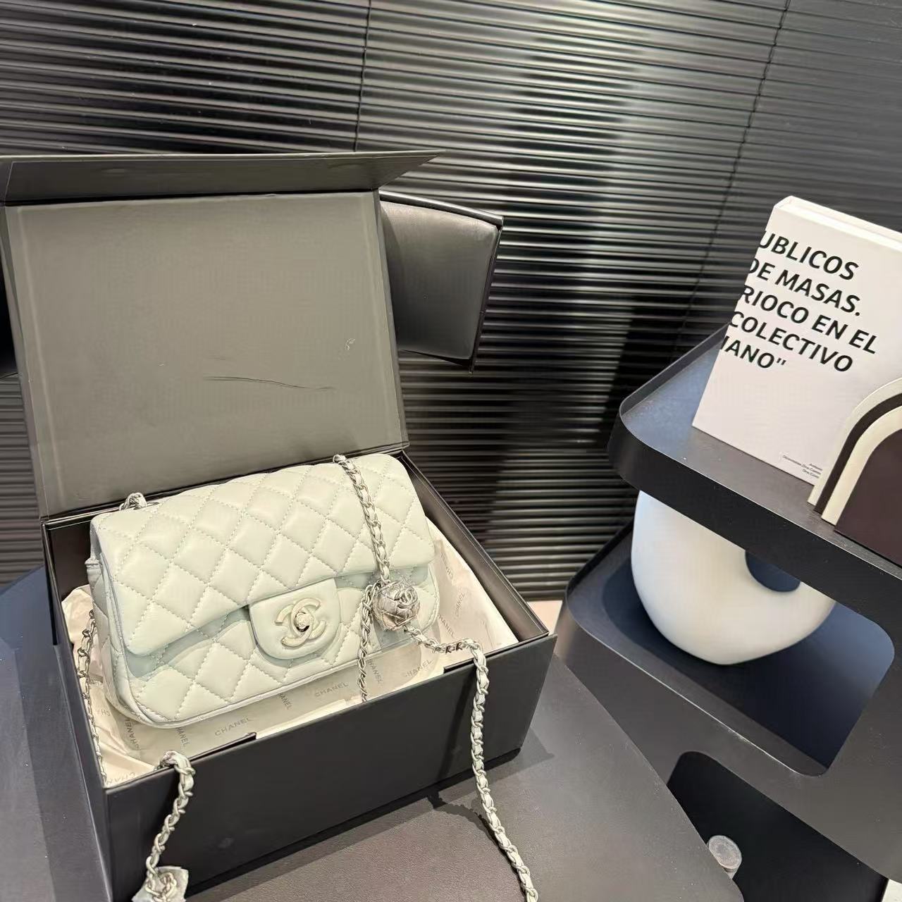 CHANE1 ボールチェーンショルダーバッグ【 50％割引+送料無料】