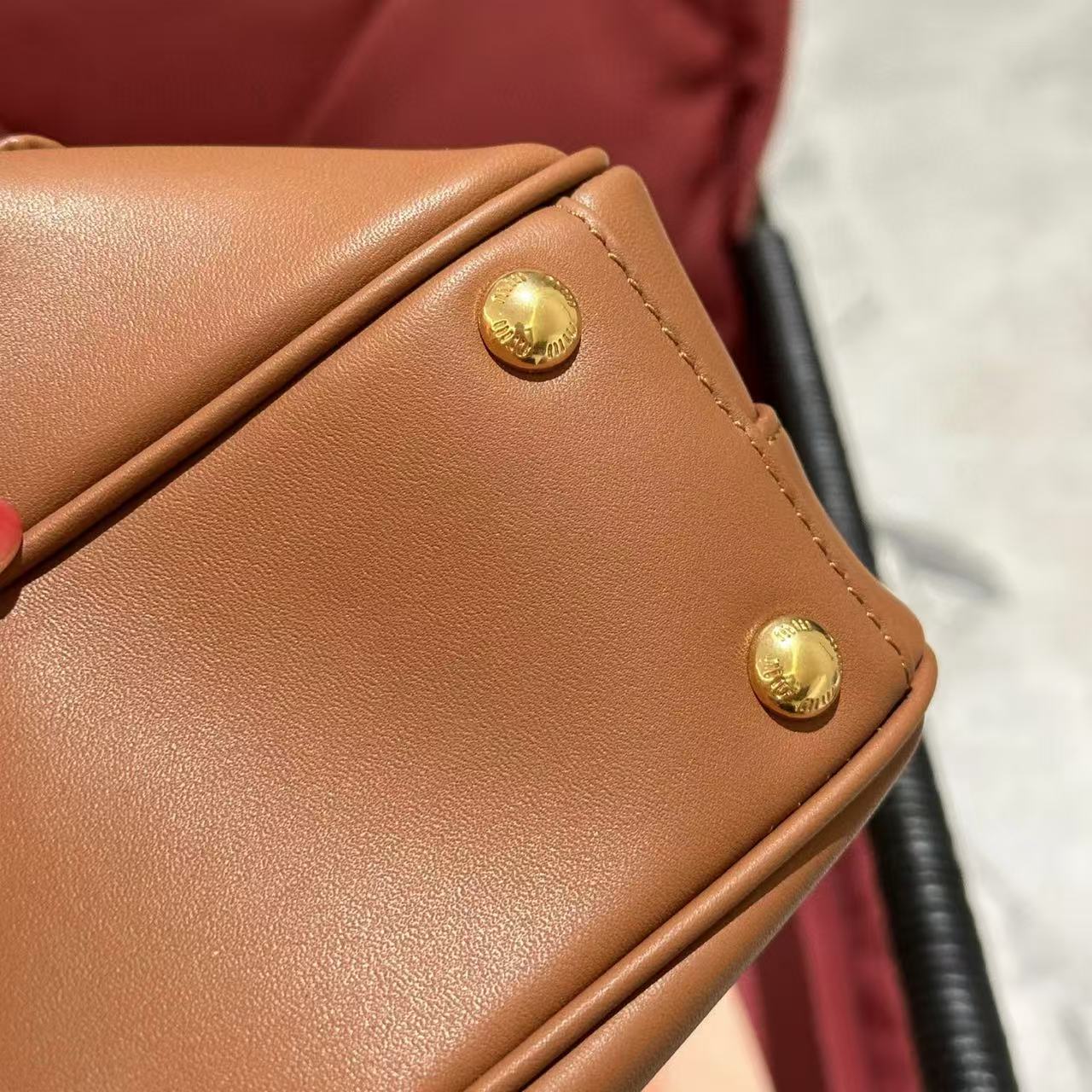 M1UM1U 高品質ハンドバッグ【 50％割引+送料無料】