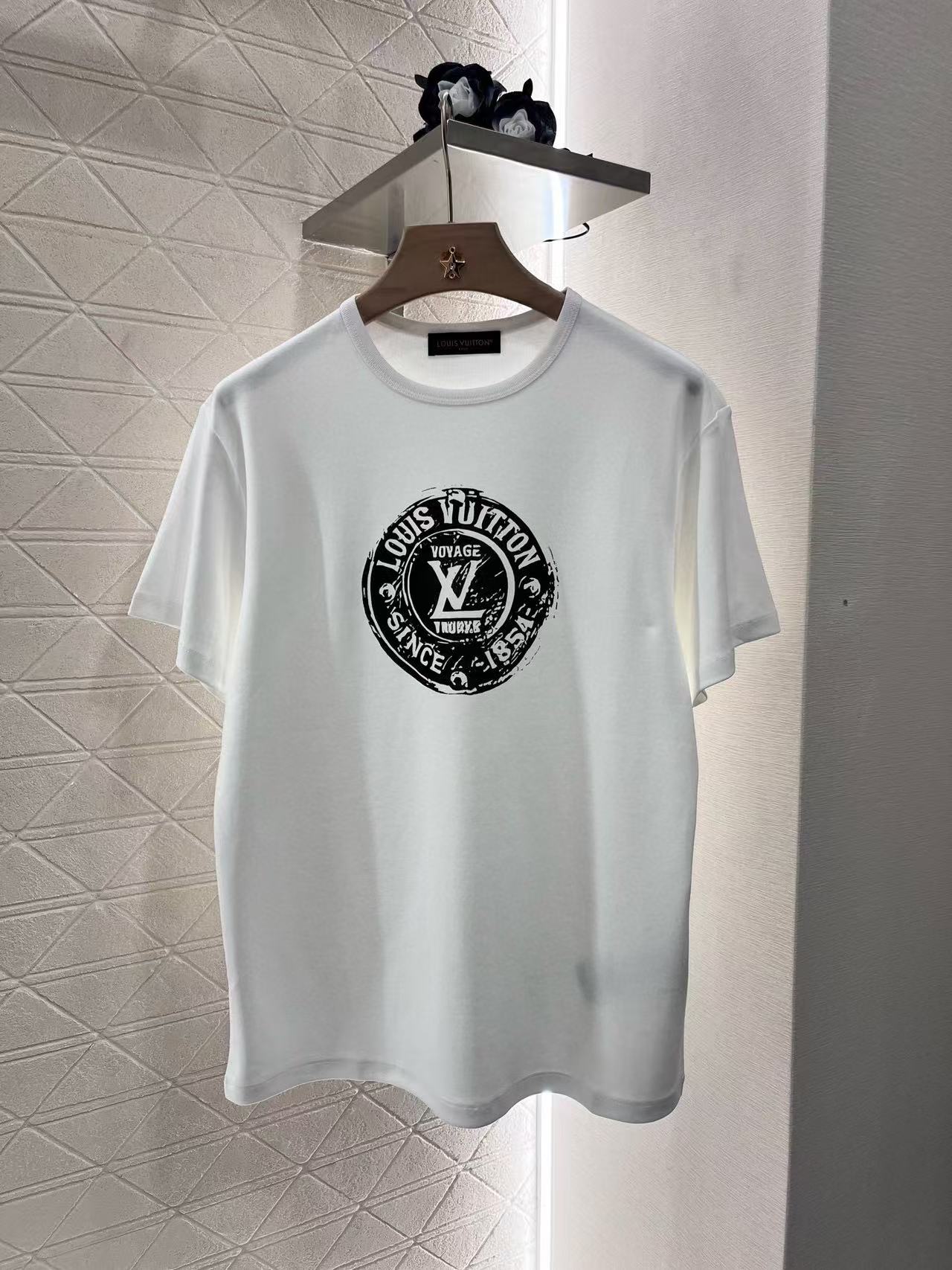 LV ラウンドネックプリントTシャツ【 50％割引+送料無料】