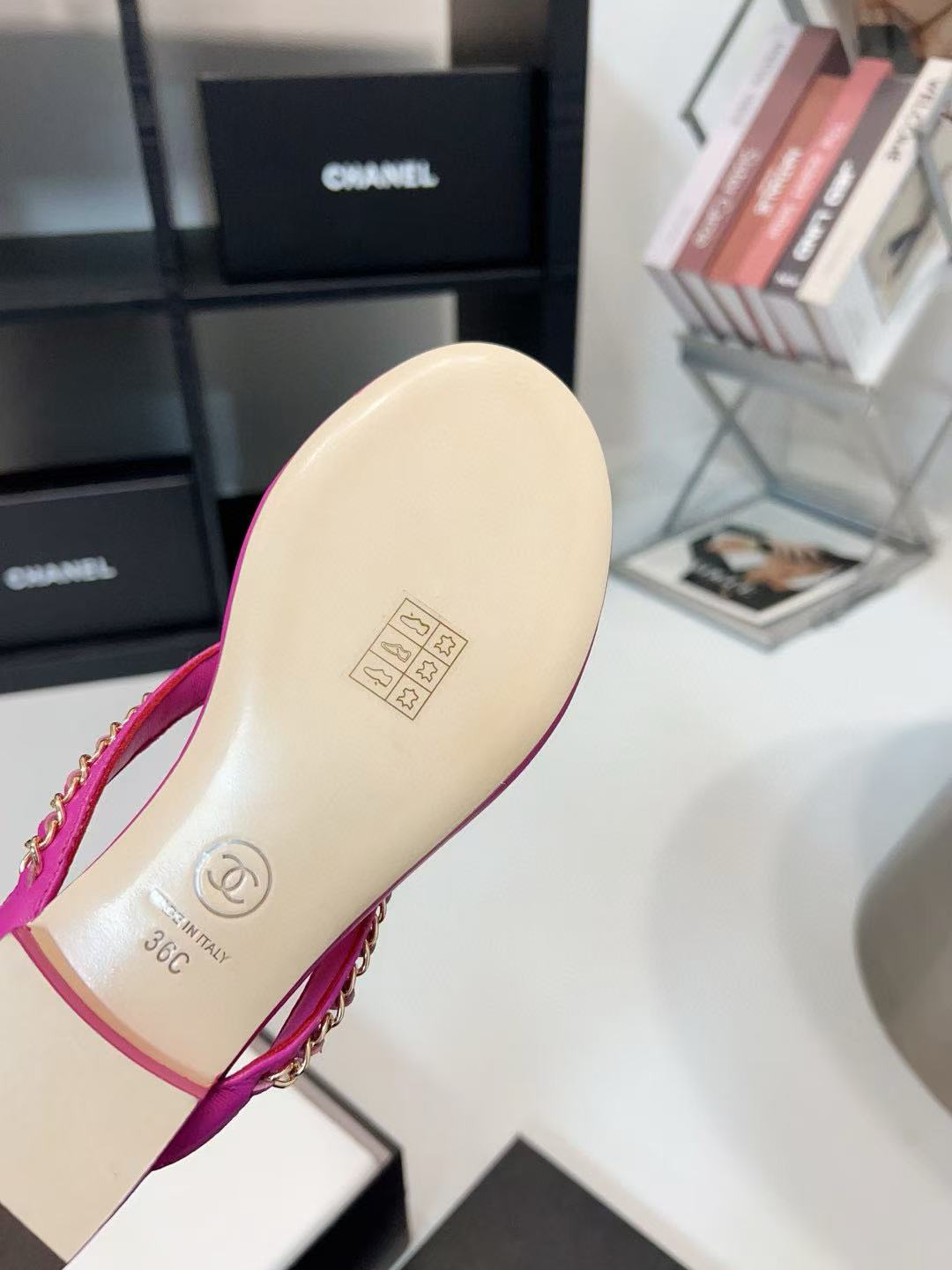 CHANE1 高品質チェーンビーチサンダル【50％割引+送料無料】