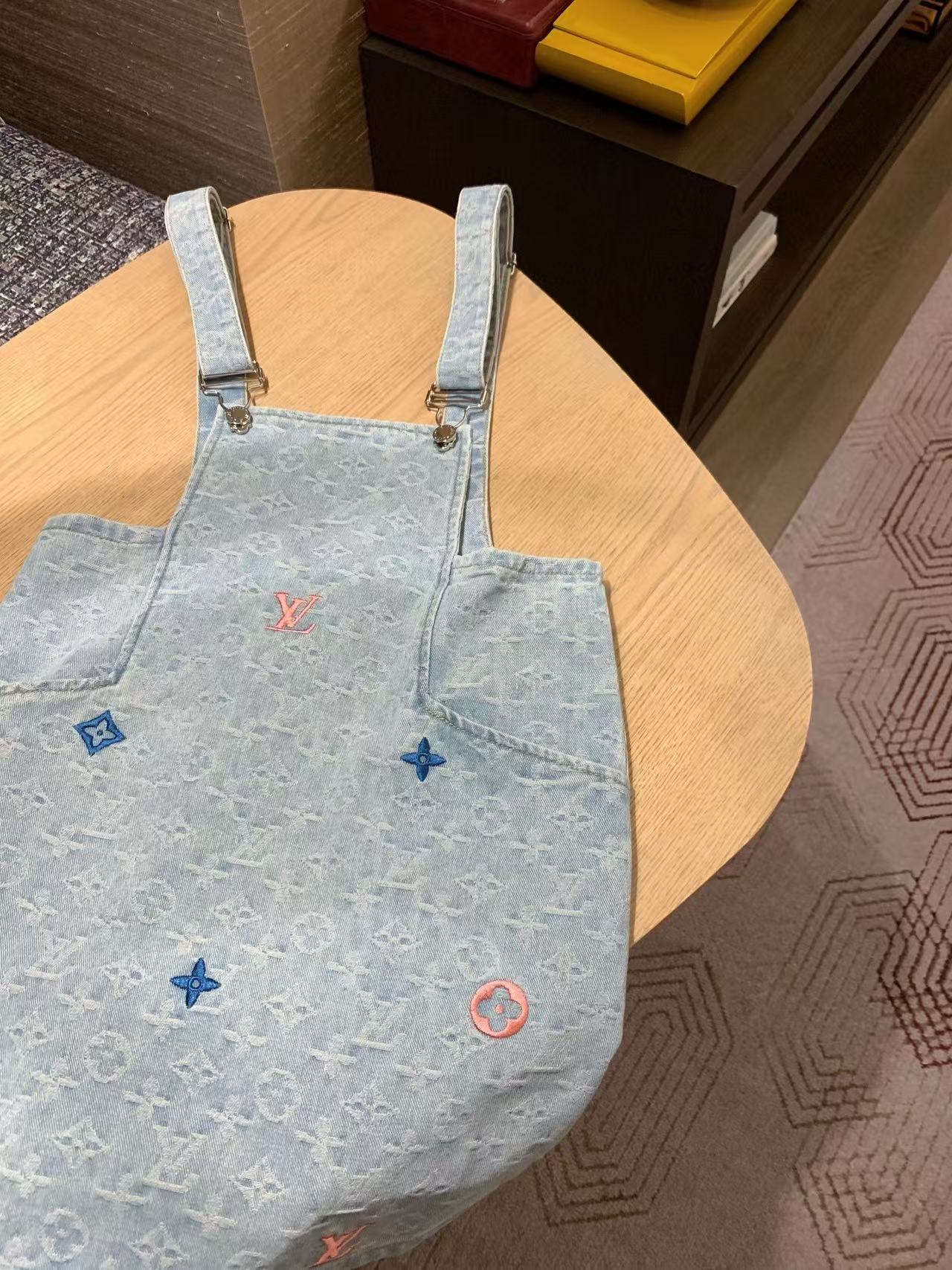 LV刺繍デニムオーバーオールスカート【 50％割引+送料無料】