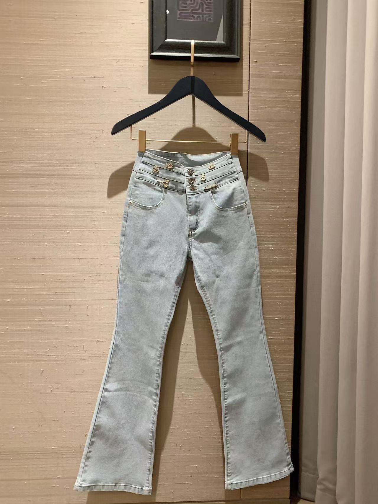 CHANE1 フレアデニムパンツ【 50％割引+送料無料】