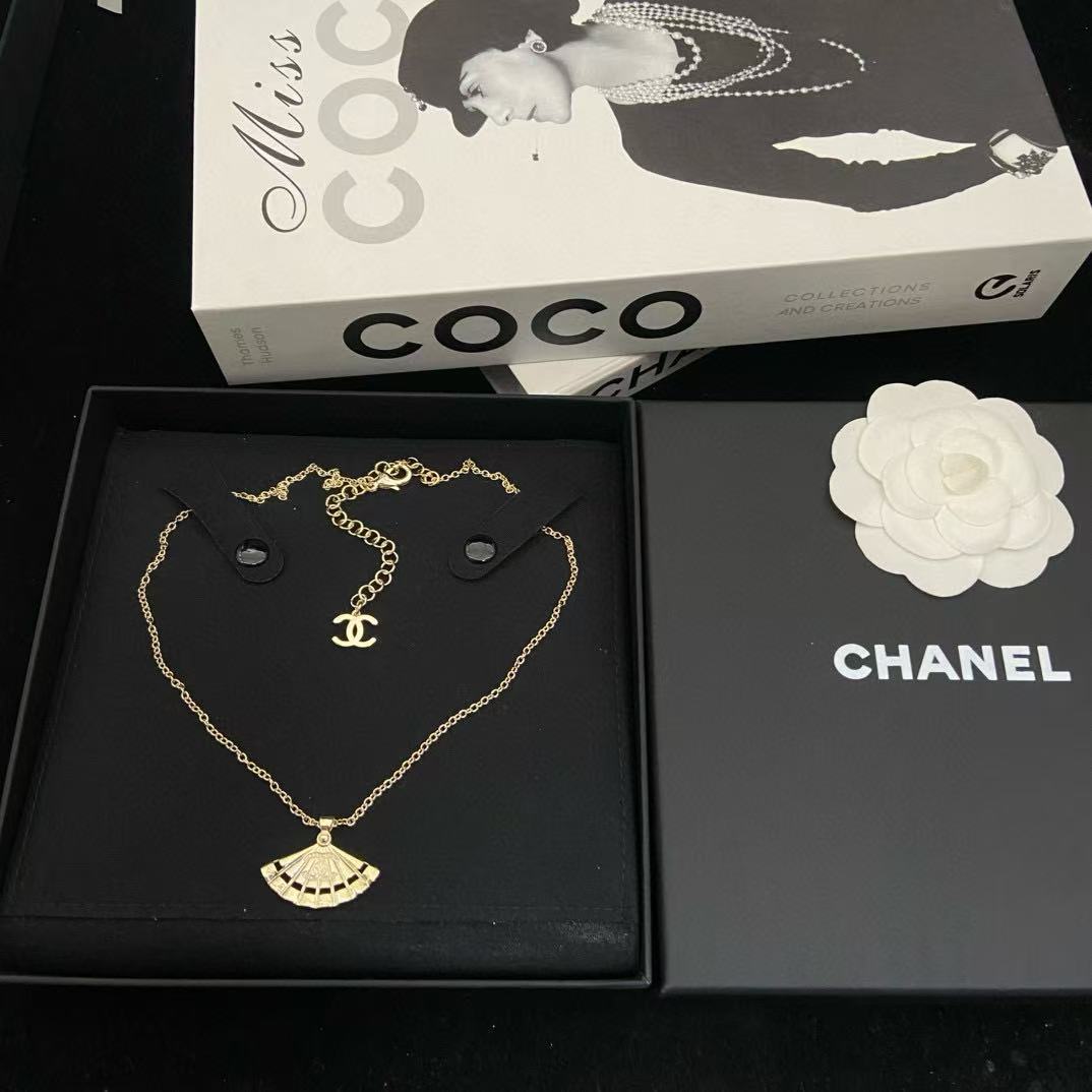 CHANE1 ダブルCファンネックレス【 50％割引+送料無料】
