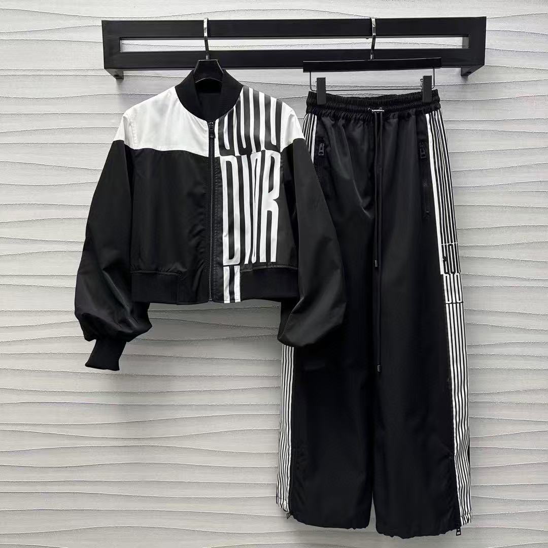 DI0R 縦縞ジャケット+パンツ ツーピースセット【 50％割引+送料無料】