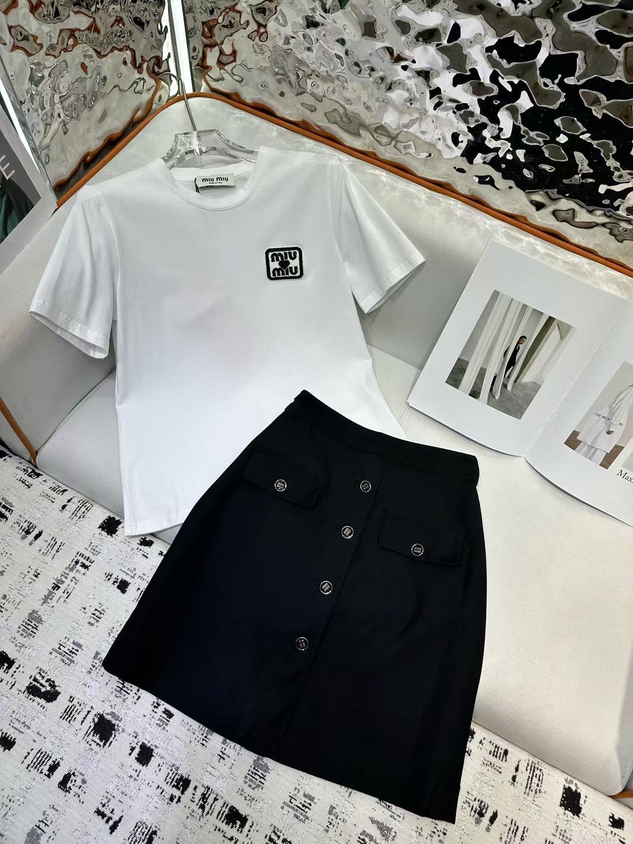 M1UM1U 高品質Tシャツ+スカート2点セット【 50％割引+送料無料】