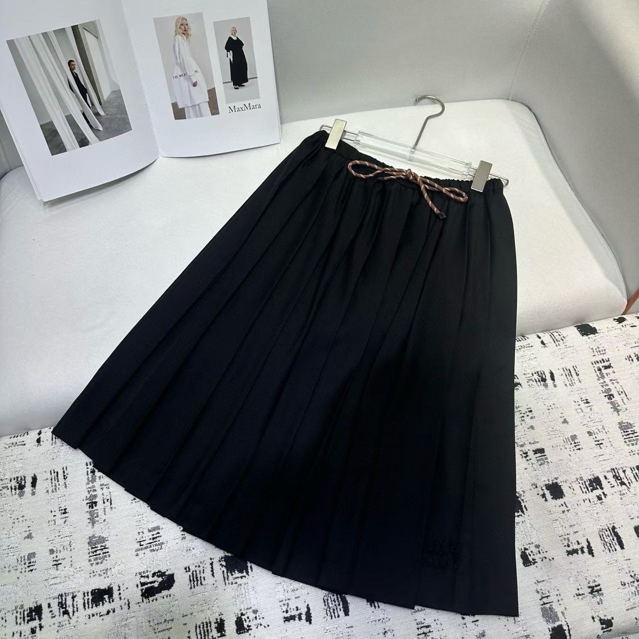 M1UM1U高品質伸縮性スカート【 50％割引+送料無料】