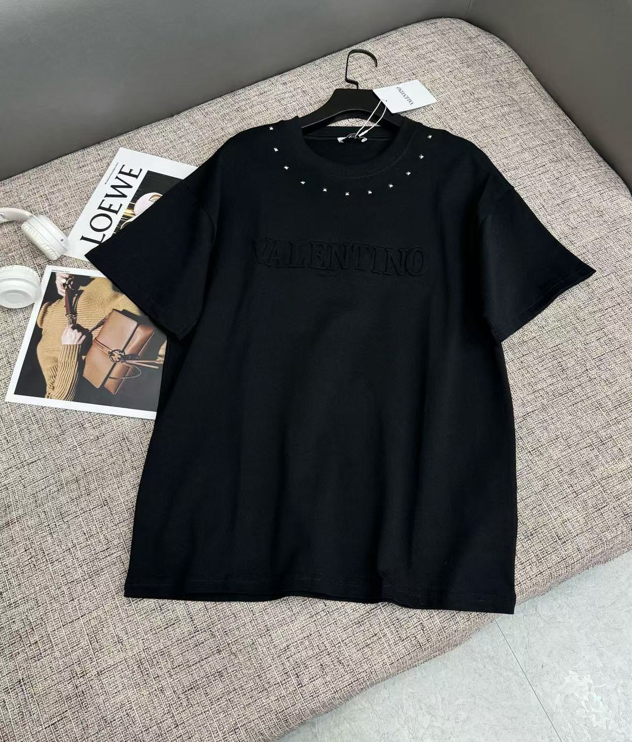 VALENT1NO リベットエンボス立体Tシャツ【 50％割引+送料無料】