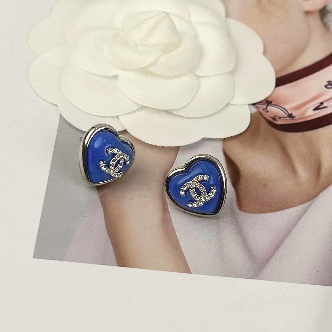 CHANE1 ブルーハートイヤリング【 50％割引+送料無料】