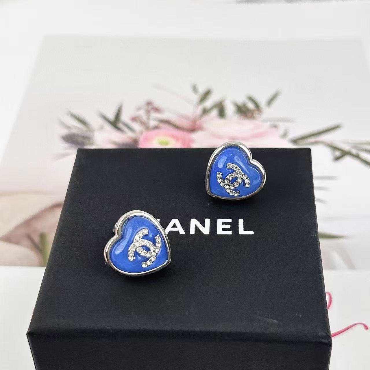 CHANE1 ブルーハートイヤリング【 50％割引+送料無料】