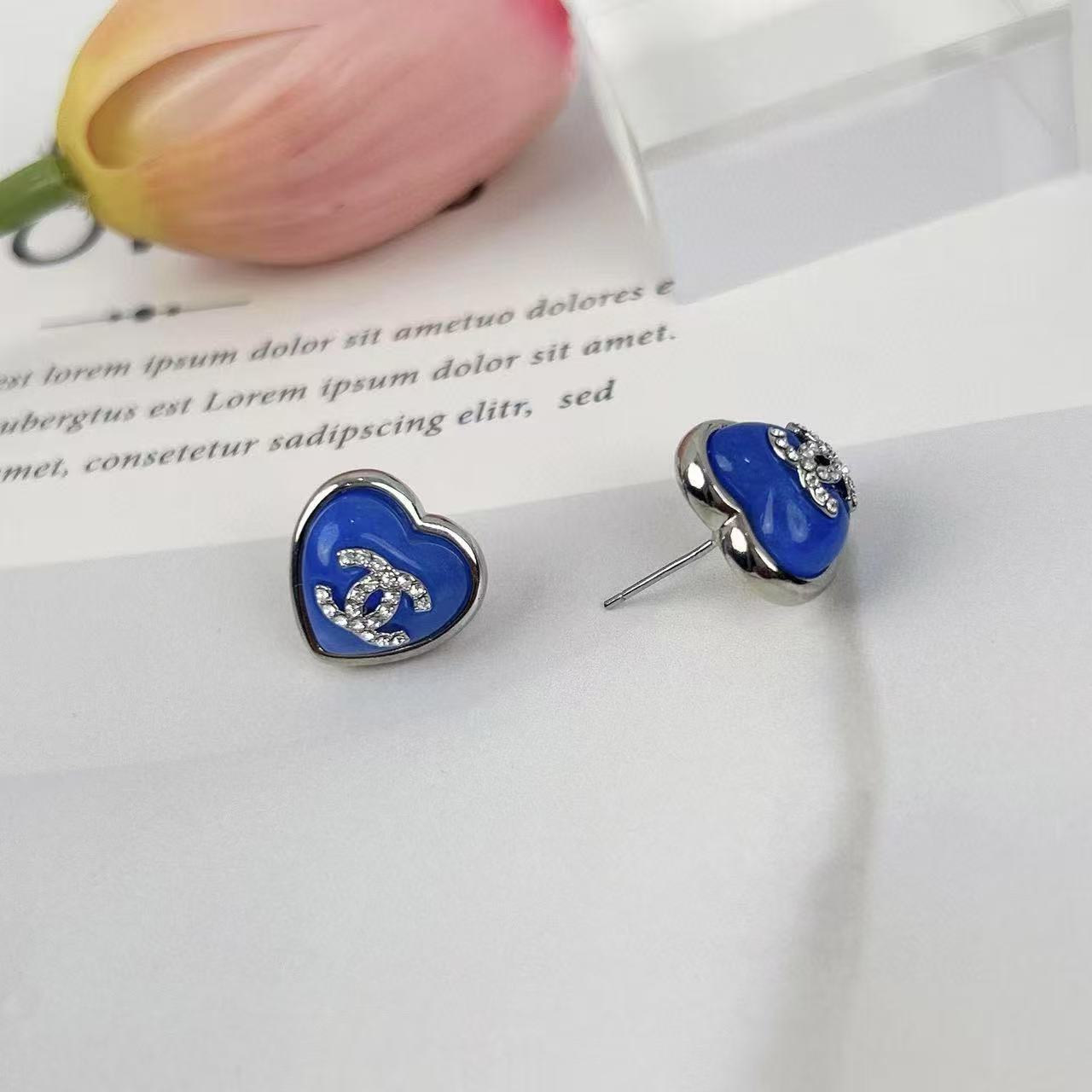 CHANE1 ブルーハートイヤリング【 50％割引+送料無料】