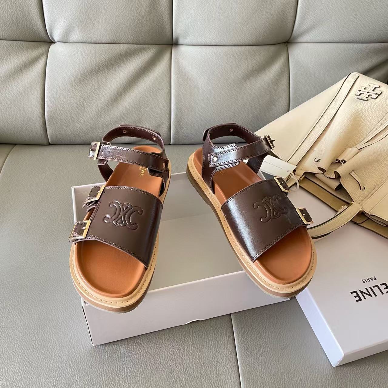 CEL1NE 凱旋門サンダル【50％割引+送料無料】