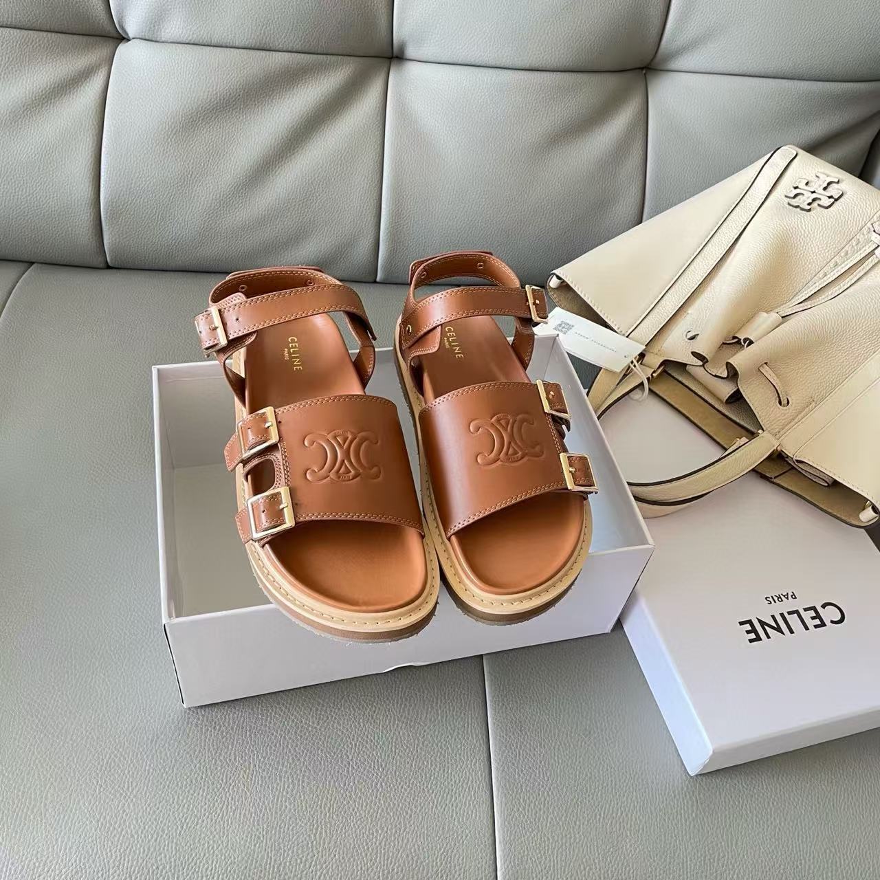 CEL1NE 凱旋門サンダル【50％割引+送料無料】