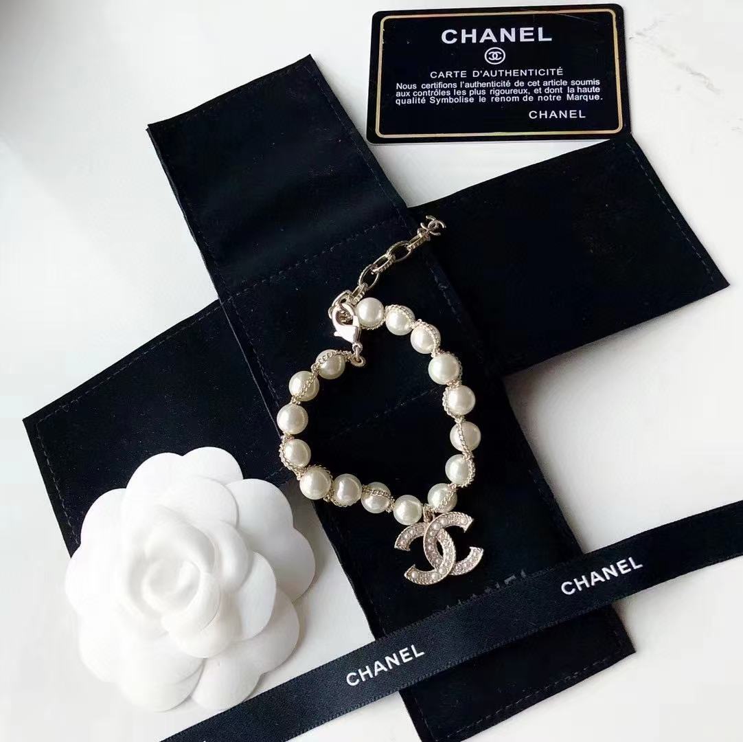 CHANE1 ダブルCパールブレスレット【50％割引+送料無料】