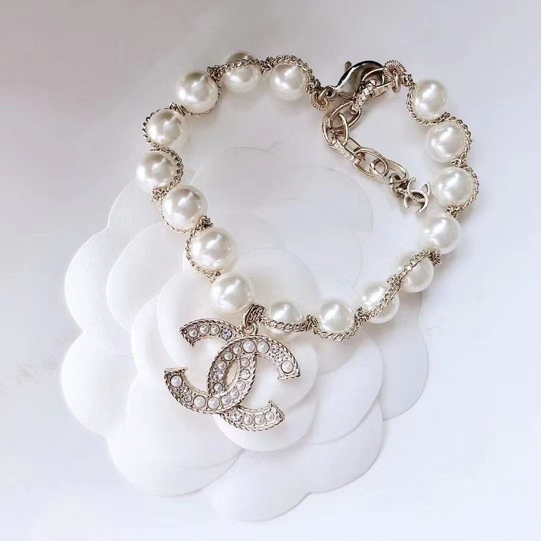 CHANE1 ダブルCパールブレスレット【50％割引+送料無料】