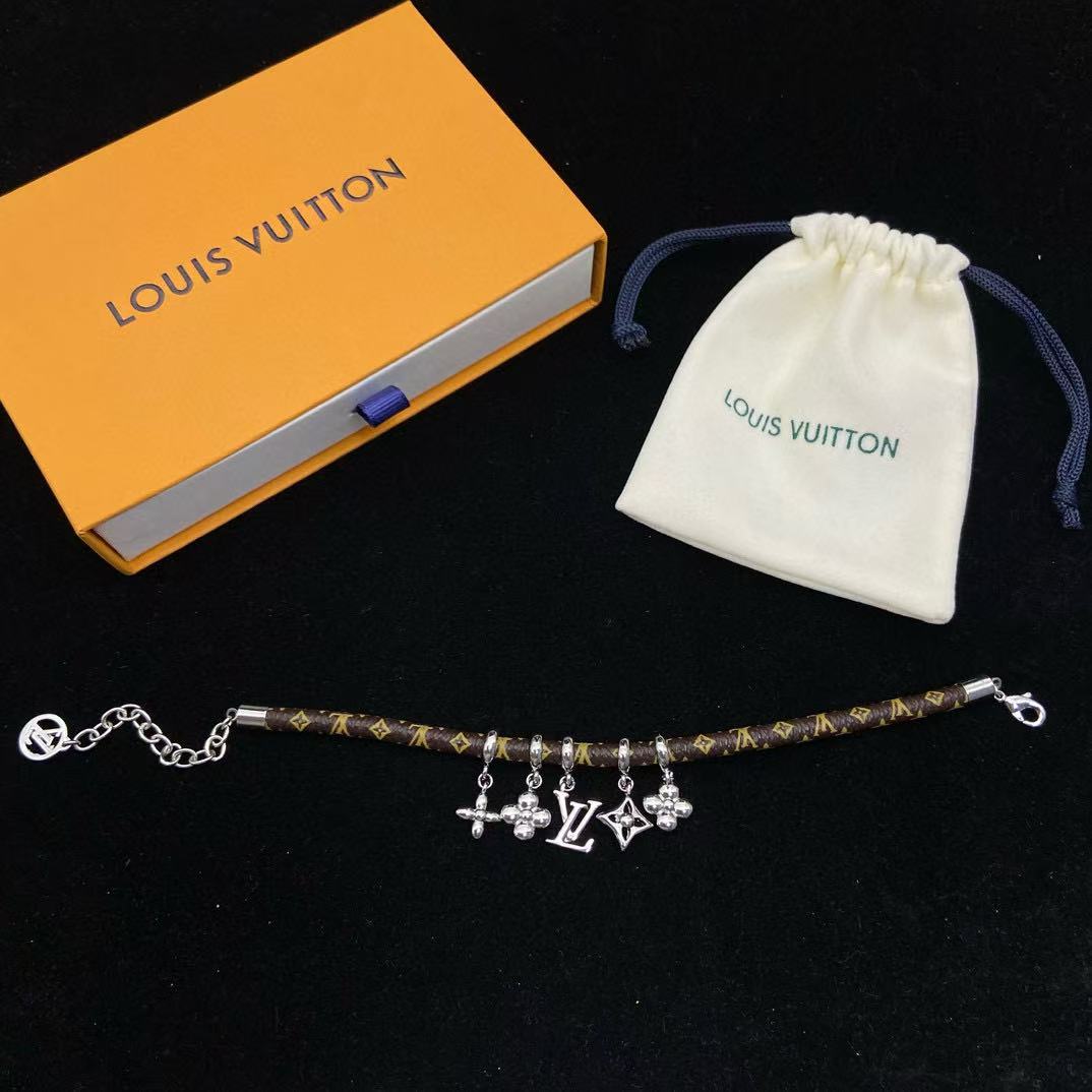 LV老眼用レザーコードブレスレット【 50％割引+送料無料】