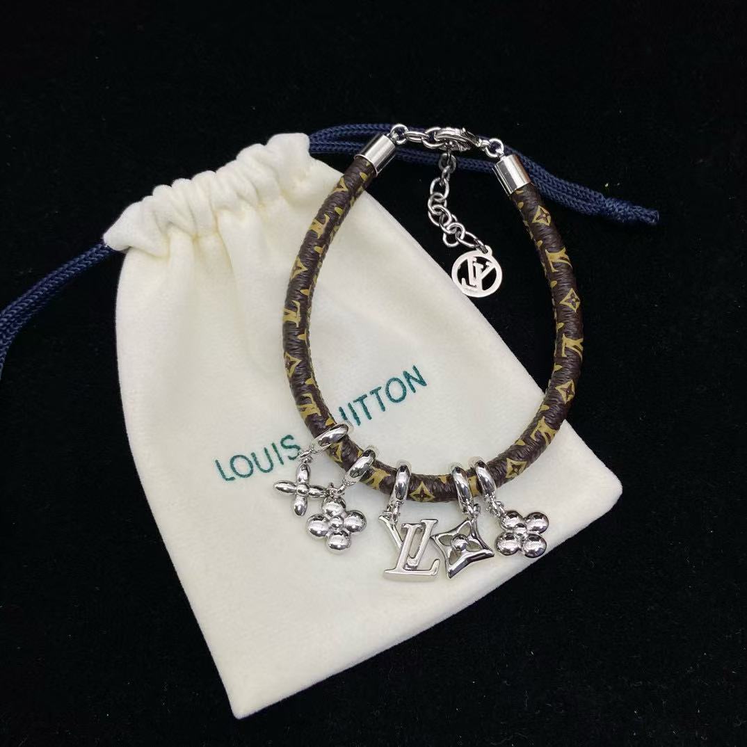 LV老眼用レザーコードブレスレット【 50％割引+送料無料】