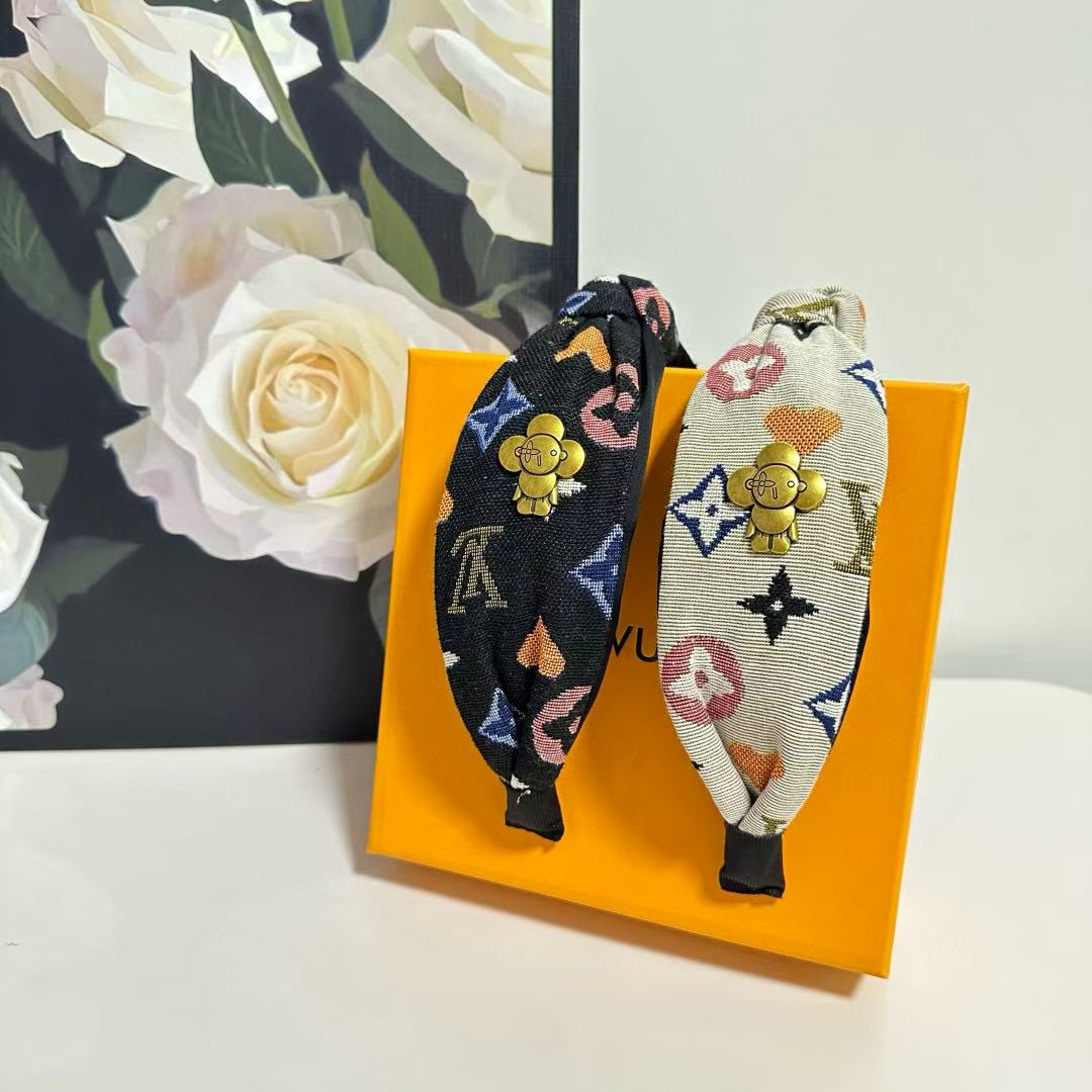 LV 四つ葉のクローバー ヘッドバンド【 50％割引+送料無料】