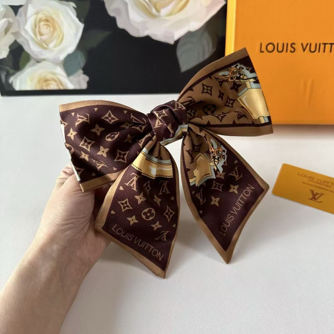 LV リボン ヘアクリップ【 50％割引+送料無料】