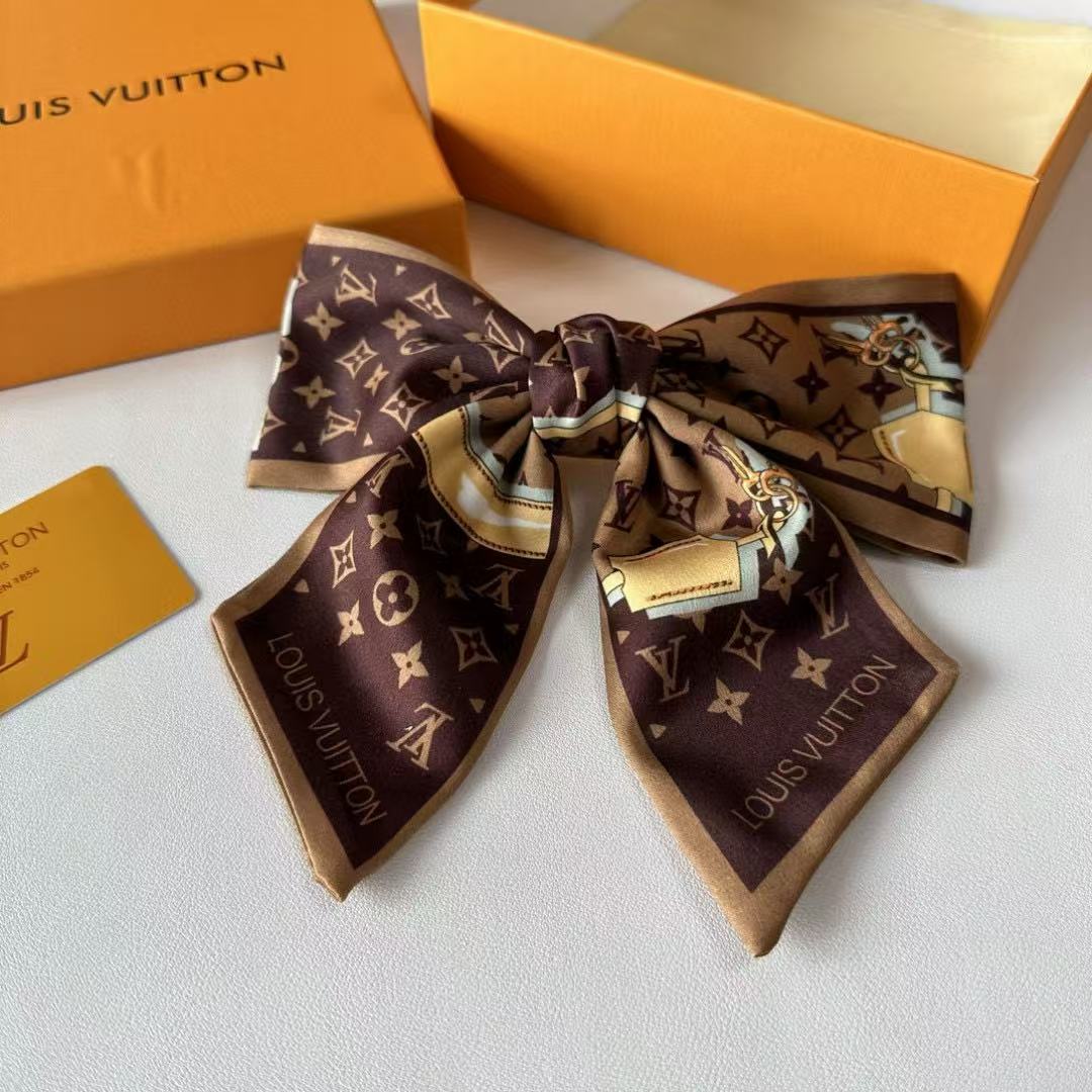 LV リボン ヘアクリップ【 50％割引+送料無料】