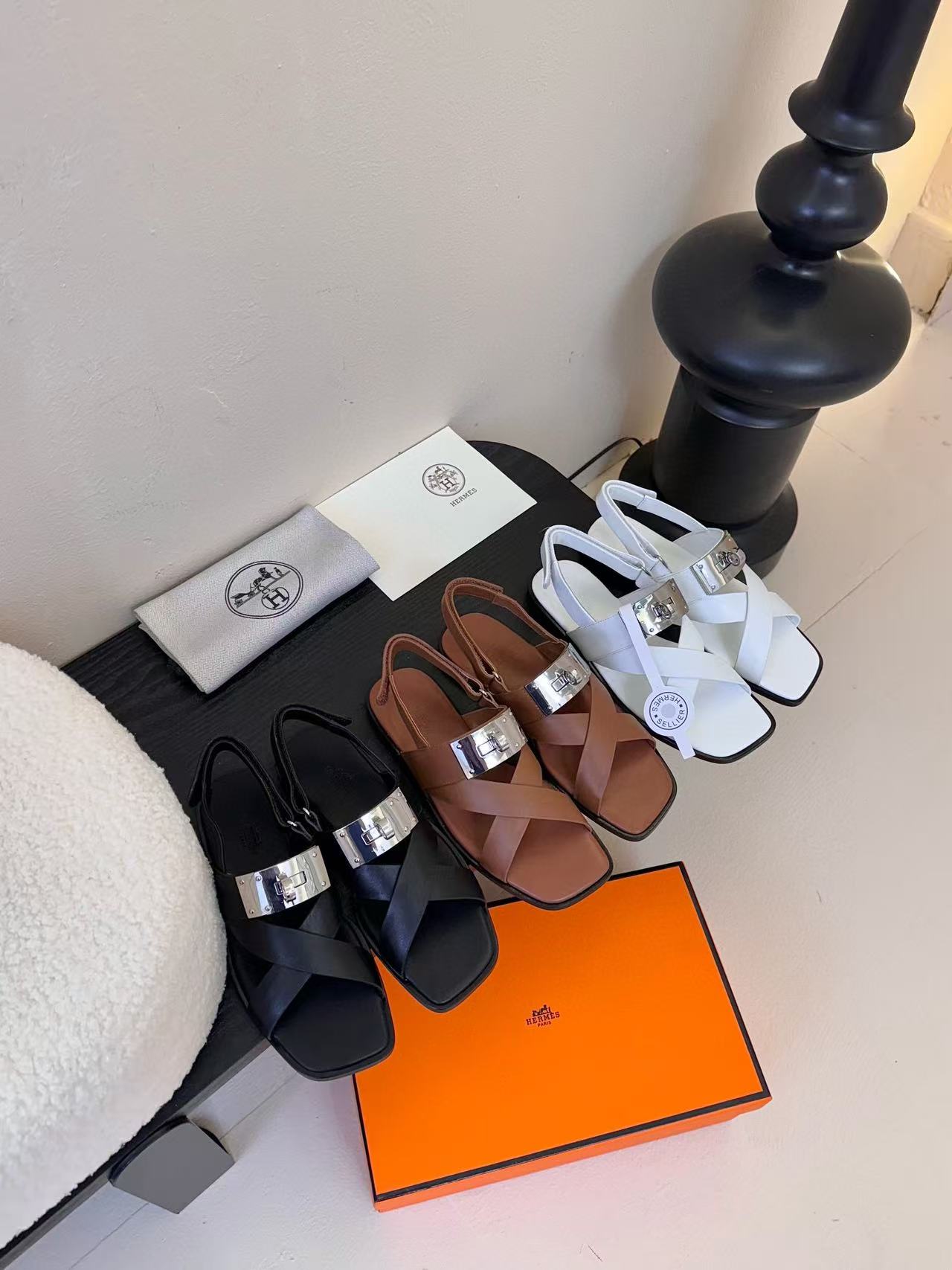 HERME5 高品質 Hバックルサンダル【50％割引+送料無料】🎈