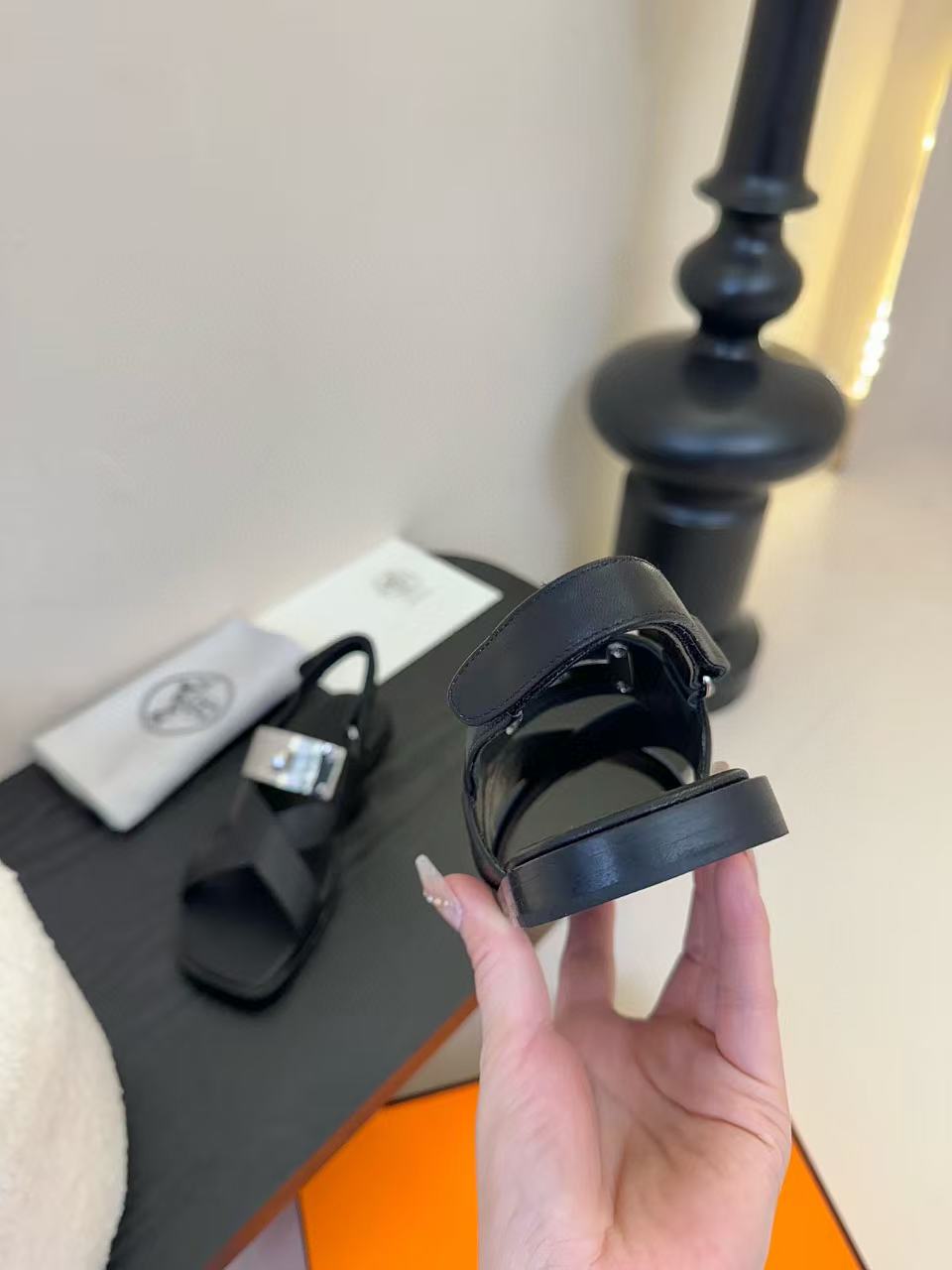 HERME5 高品質 Hバックルサンダル【50％割引+送料無料】🎈