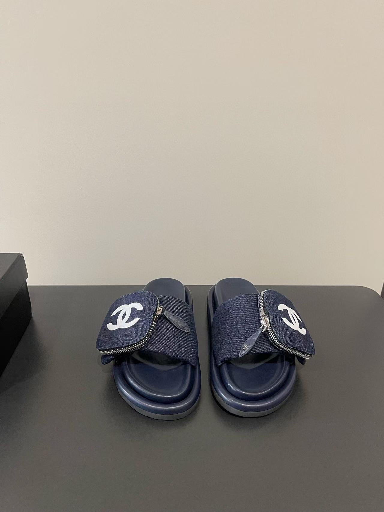 CHANE1 高品質 大きなロゴ ジッパー 厚底スリッパ【50％割引+送料無料】
