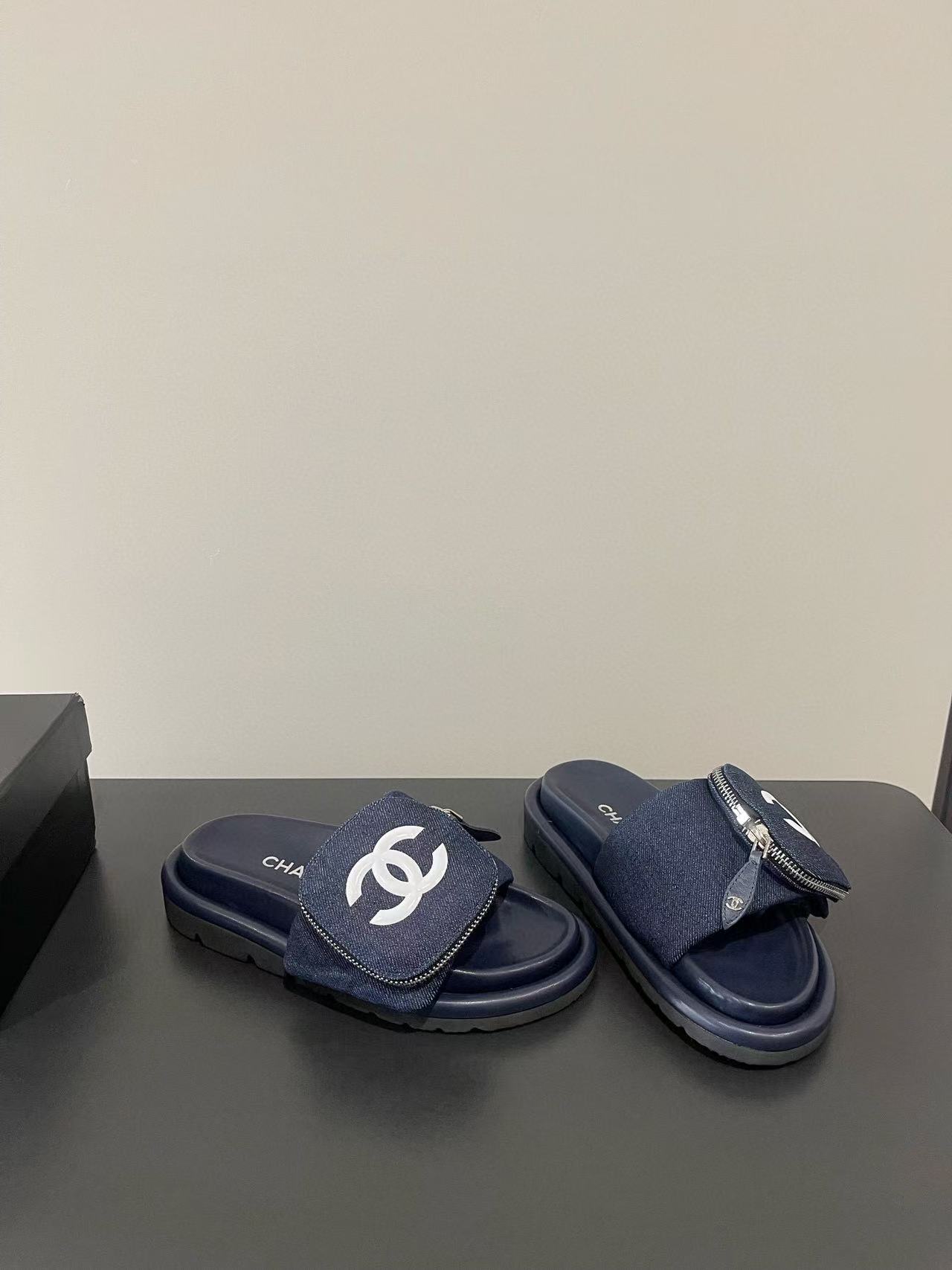 CHANE1 高品質 大きなロゴ ジッパー 厚底スリッパ【50％割引+送料無料】