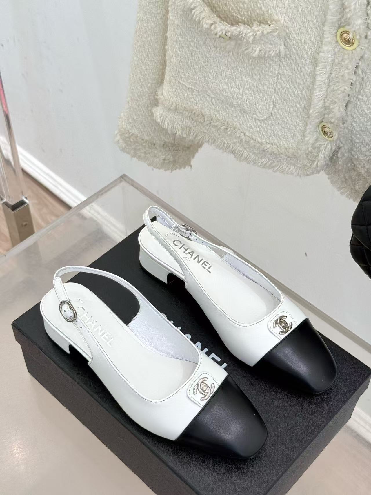 CHANE1 高品質ダブルCカラーマッチングローヒール【50％割引+送料無料】