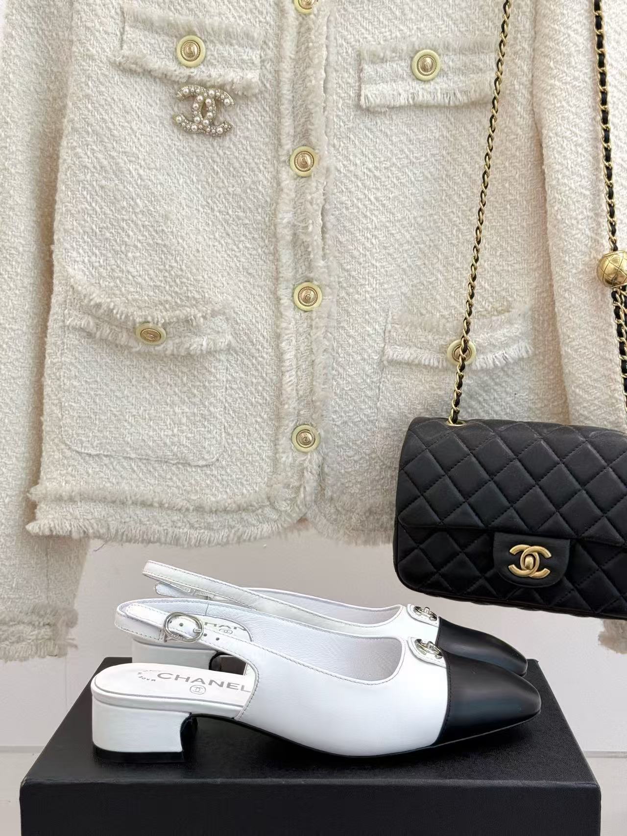 CHANE1 高品質ダブルCカラーマッチングローヒール【50％割引+送料無料】