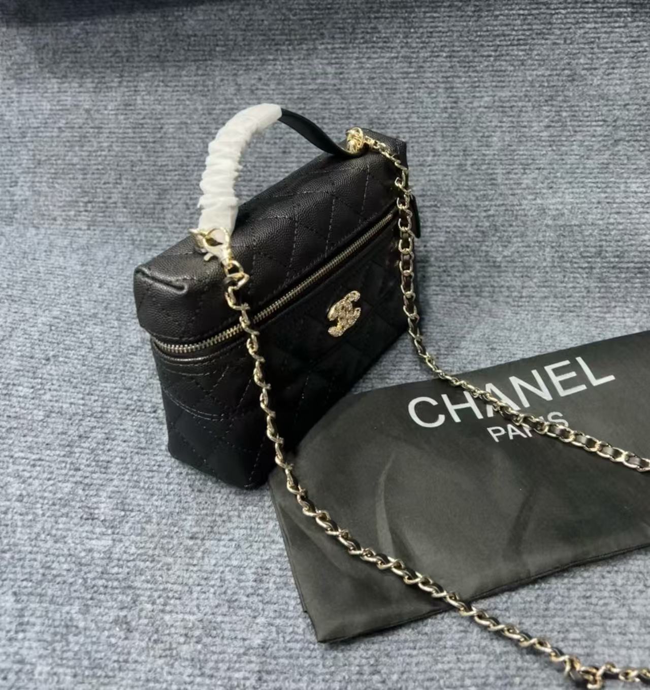 CHANE1 ダイヤモンドバックルチェーンバッグ【 50％割引+送料無料】