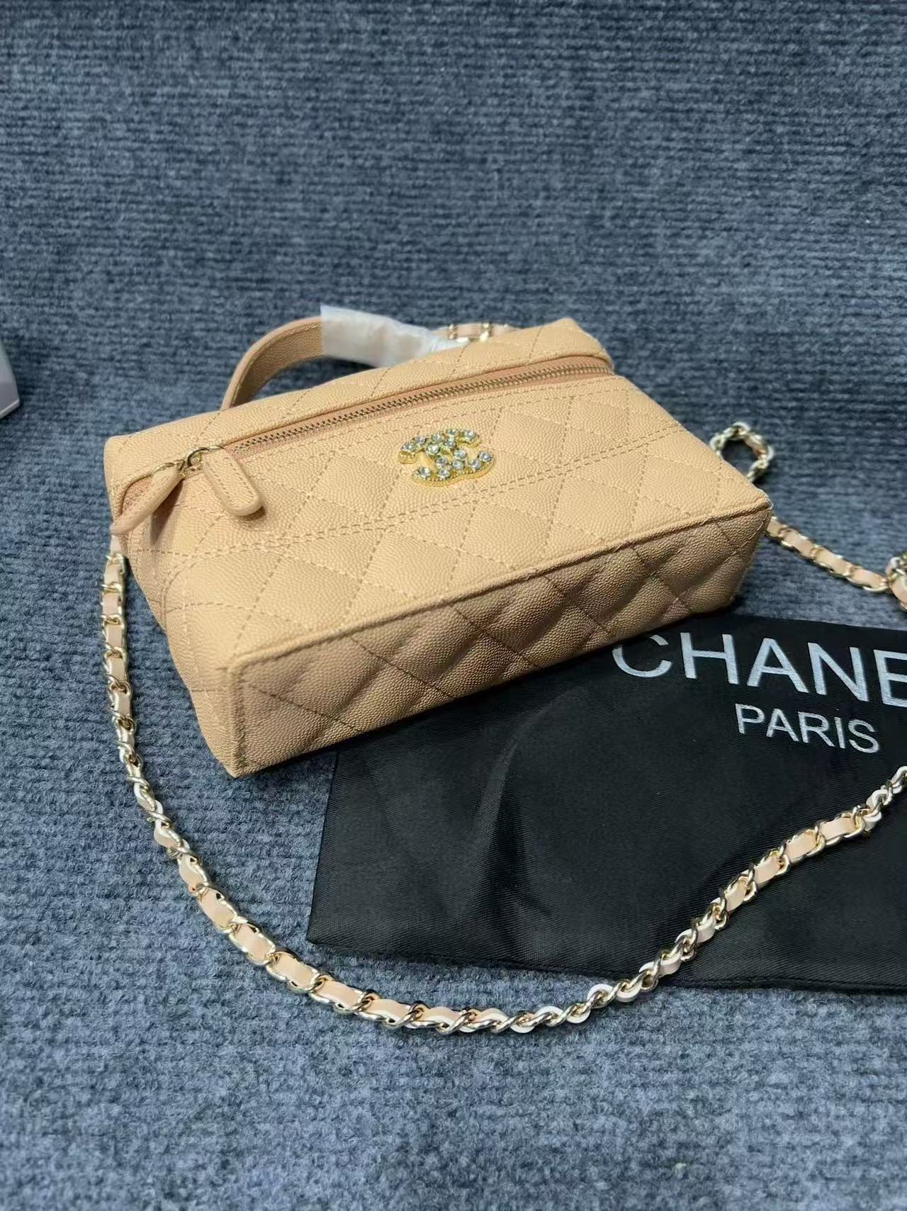 CHANE1 ダイヤモンドバックルチェーンバッグ【 50％割引+送料無料】